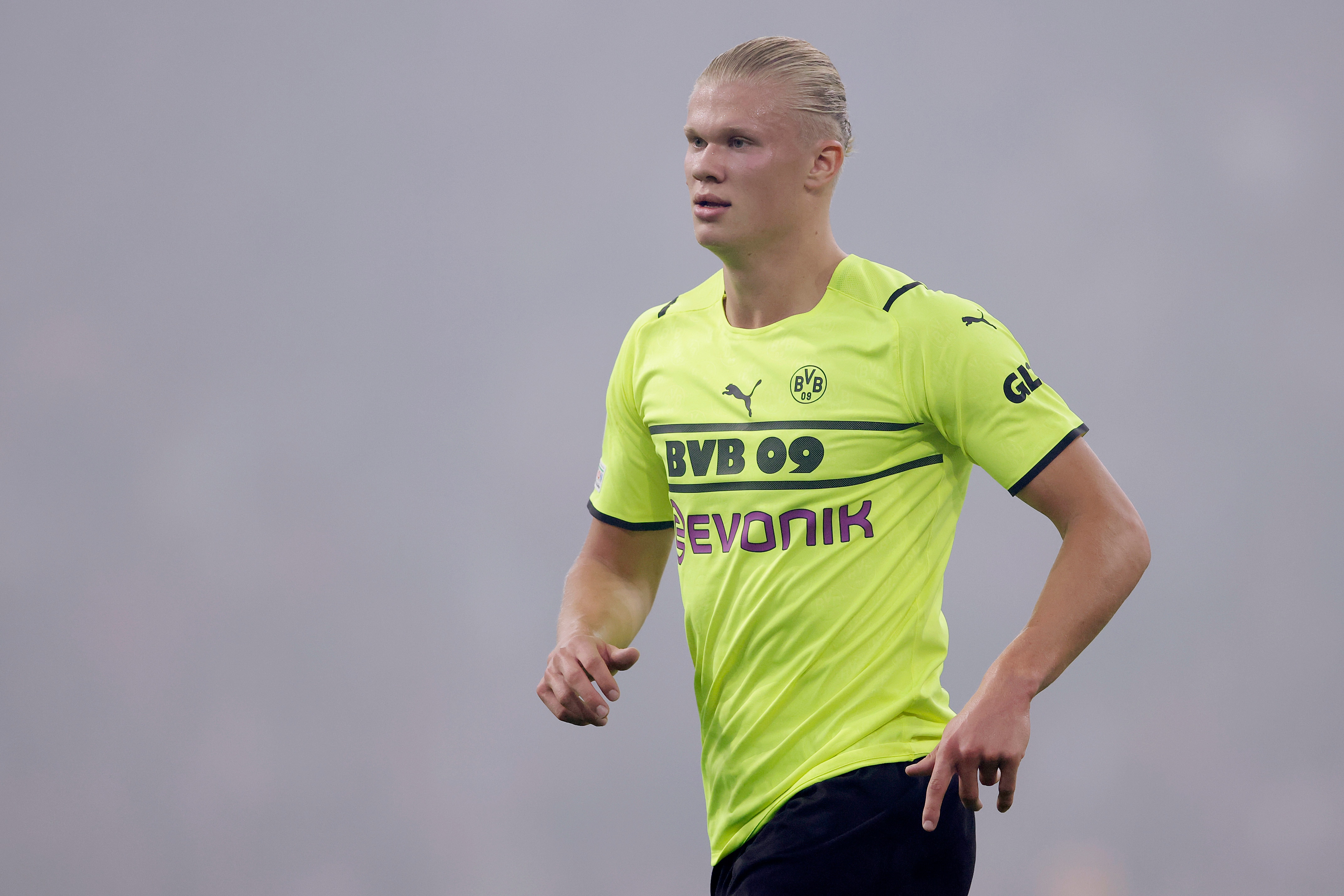 AMSTERDAM, NETHERLANDS - OCTOBER 19: Erling Haaland of Borussia Dortmund  during the UEFA Champions League  match between Ajax v Borussia Dortmund at the Johan Cruijff Arena on October 19, 2021 in Amsterdam Netherlands (Photo by Rico Brouwer/Soccrates/Getty Images)