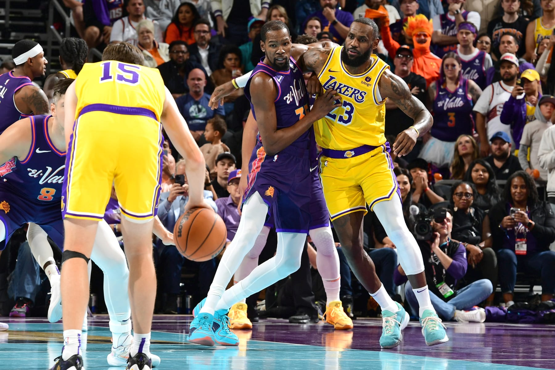 PHOENIX, AZ - NOVEMBER  10:  Kevin Durant #35 of the Phoenix Suns and LeBron James #23 of the Los Angeles Lakers battle for position during the In-Season Tournament on November 10, 2023 at Footprint Center in Phoenix, Arizona. NOTE TO USER: User expressly acknowledges and agrees that, by downloading and or using this photograph, user is consenting to the terms and conditions of the Getty Images License Agreement. Mandatory Copyright Notice: Copyright 2023 NBAE (Photo by Kate Frese/NBAE via Getty Images)