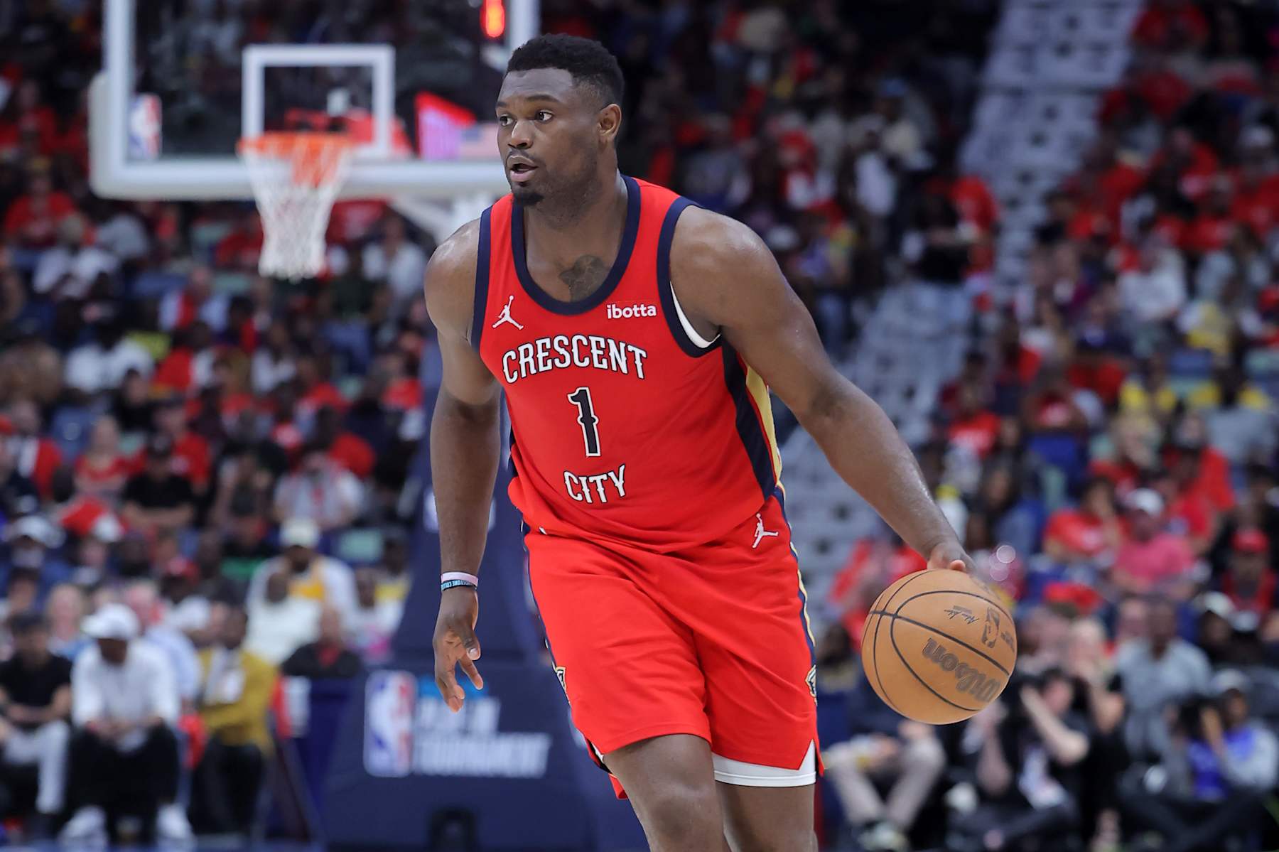 NEW ORLEANS, LOUISIANA - APRIL 16: Zion Williamson #1 of the New Orleans Pelicans drives with the ball against the Los Angeles Lakers during a play-in tournament game at the Smoothie King Center on April 16, 2024 in New Orleans, Louisiana. NOTE TO USER: User expressly acknowledges and agrees that, by downloading and or using this Photograph, user is consenting to the terms and conditions of the Getty Images License Agreement. (Photo by Jonathan Bachman/Getty Images)