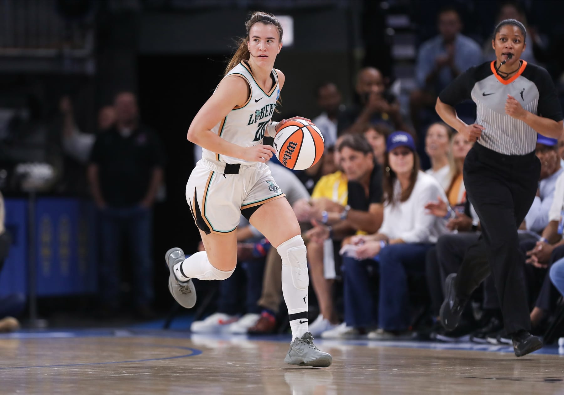 CHICAGO, IL - AUGUST 20: New York Liberty guard Sabrina Ionescu (20) brings the ball up court during the first half in game 2 of a WNBA first round playoff game between the New York Liberty and the Chicago Sky on August 20, 2022, at Wintrust Arena in Chicago, IL. (Photo by Melissa Tamez/Icon Sportswire via Getty Images)