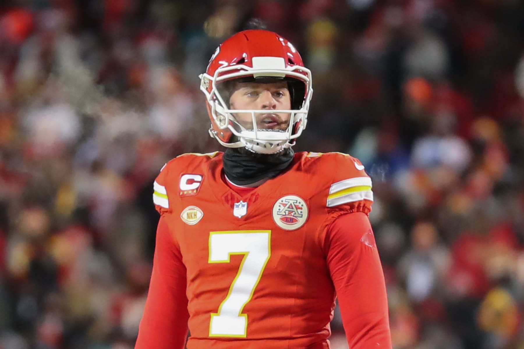 KANSAS CITY, MO - JANUARY 13: Kansas City Chiefs place kicker Harrison Butker (7) looks up before kicking a field goal in the third quarter of an AFC Wild Card playoff game between the Miami Dolphins and Kansas City Chiefs on Jan 13, 2024 at GEHA Field at Arrowhead Stadium in Kansas City, MO. (Photo by Scott Winters/Icon Sportswire via Getty Images)
