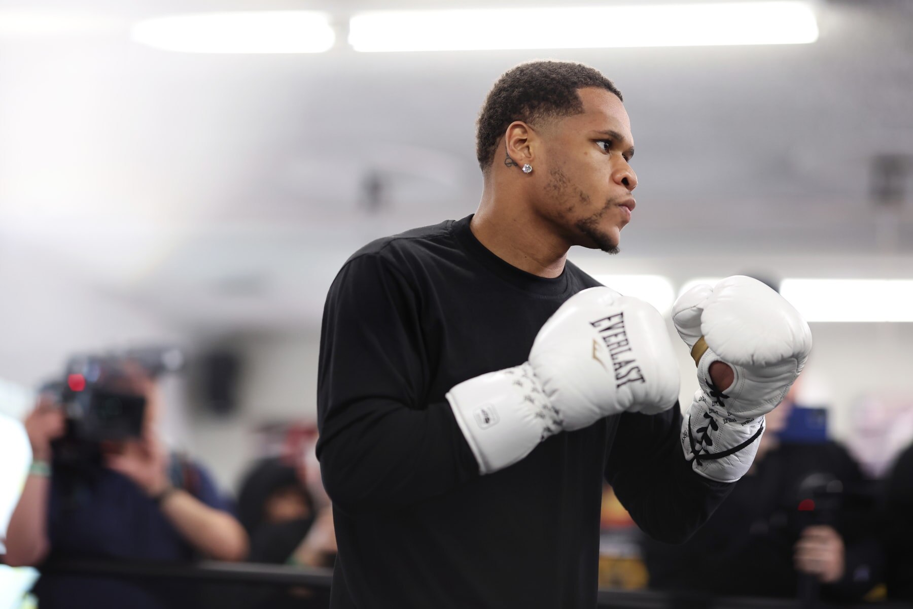 LOS ANGELES, CALIFORNIA - APRIL 05: Devin Haney works out for the media at the Devin Haney v. Ryan Garcia ceremonial media workout at Wild Card Boxing Club on April 05, 2024 in Los Angeles, California. (Photo by Cris Esqueda/Golden Boy/Getty Images)