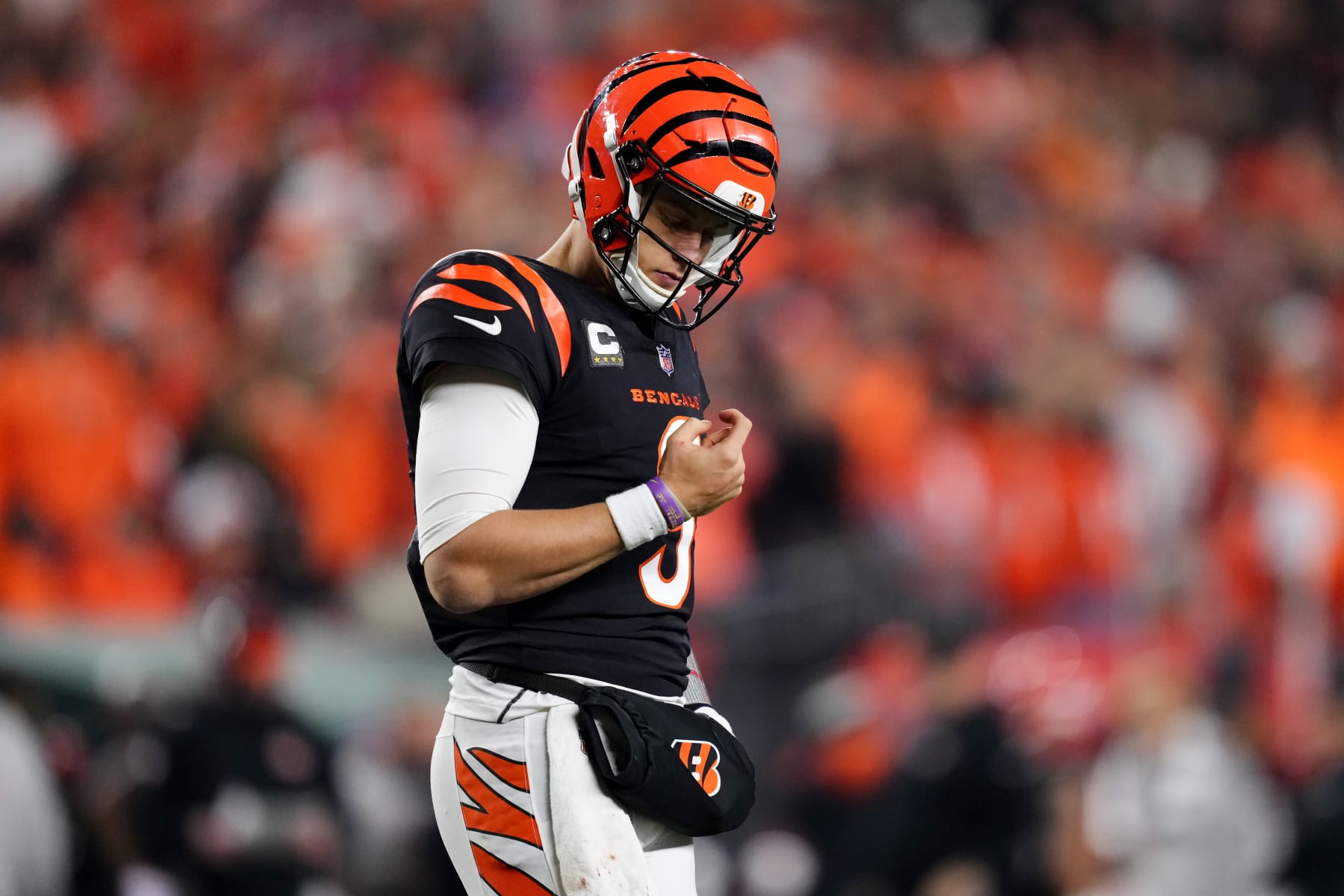 CINCINNATI, OHIO - NOVEMBER 05: Joe Burrow #9 of the Cincinnati Bengals walks across the field in the fourth quarter against the Buffalo Bills at Paycor Stadium on November 05, 2023 in Cincinnati, Ohio. (Photo by Dylan Buell/Getty Images)