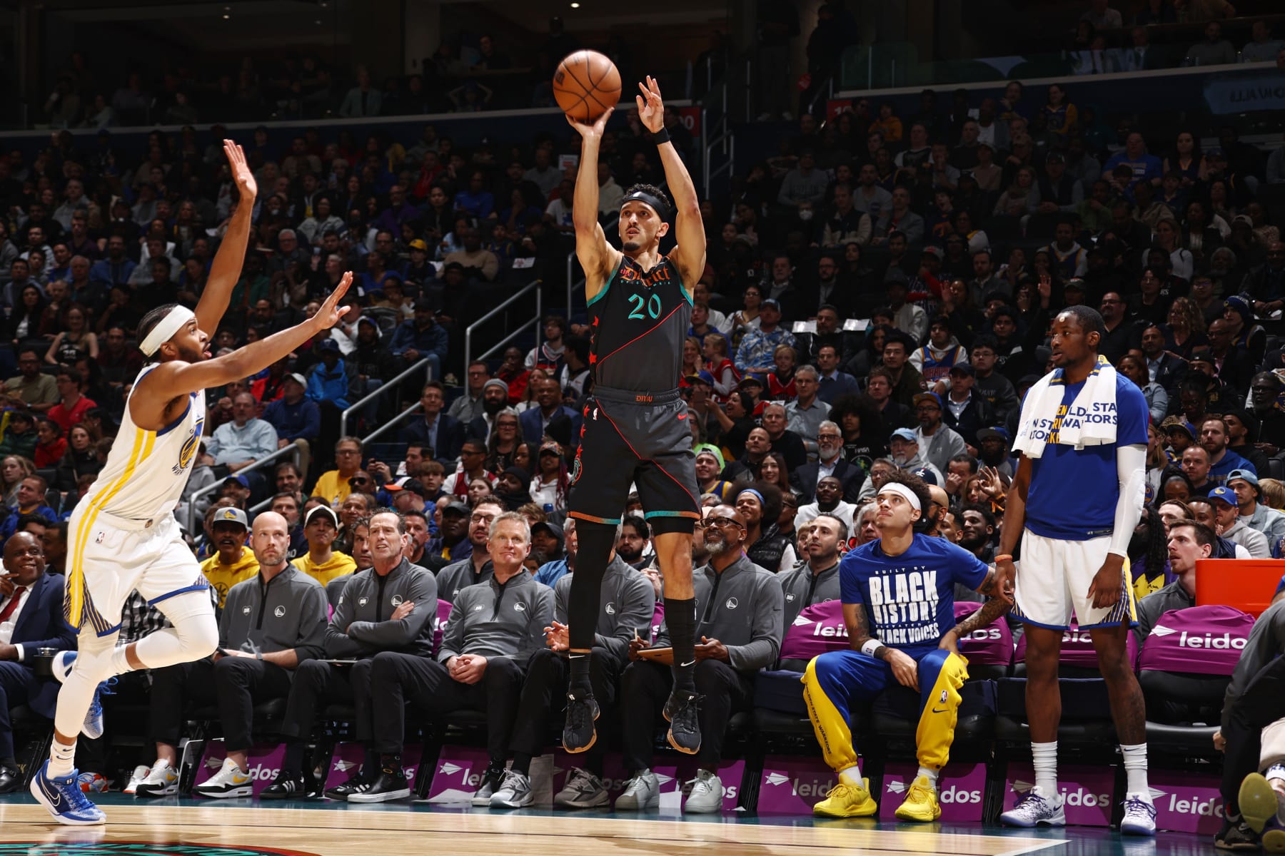 WASHINGTON, DC -  FEBRUARY 27: Landry Shamet #20 of the Washington Wizards shoots the ball during the game against the Golden State Warriors on February 27, 2024 at Capital One Arena in Washington, DC. NOTE TO USER: User expressly acknowledges and agrees that, by downloading and or using this Photograph, user is consenting to the terms and conditions of the Getty Images License Agreement. Mandatory Copyright Notice: Copyright 2024 NBAE (Photo by Kenny Giarla/NBAE via Getty Images)