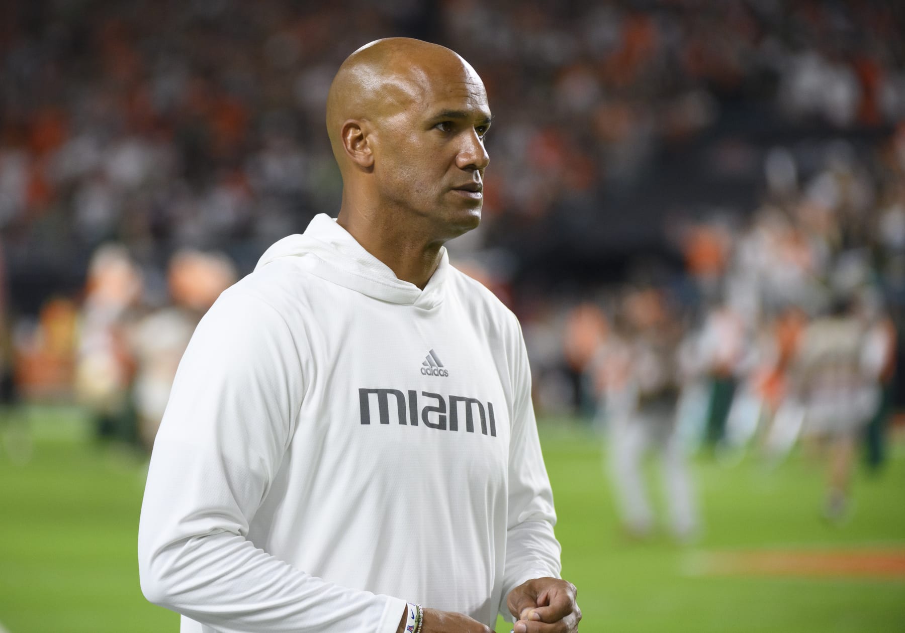 MIAMI GARDENS, FL - NOVEMBER 05: Jason Taylor walks on the sidelines before the college football game between the Florida State Seminoles and the University of Miami Hurricanes on November 5, 2022 at the Hard Rock Stadium in Miami Gardens, FL. (Photo by Doug Murray/Icon Sportswire via Getty Images)