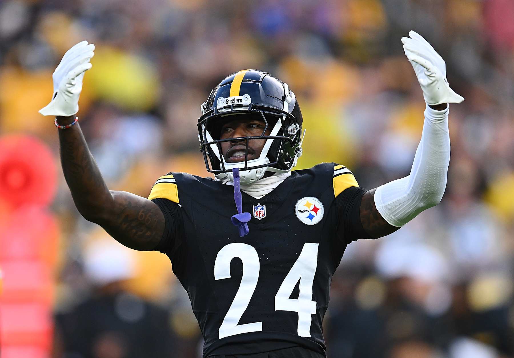 PITTSBURGH, PENNSYLVANIA - AUGUST 17:  Joey Porter Jr. #24 of the Pittsburgh Steelers in action during the game against the Buffalo Bills at Acrisure Stadium on August 17, 2024 in Pittsburgh, Pennsylvania. (Photo by Joe Sargent/Getty Images)