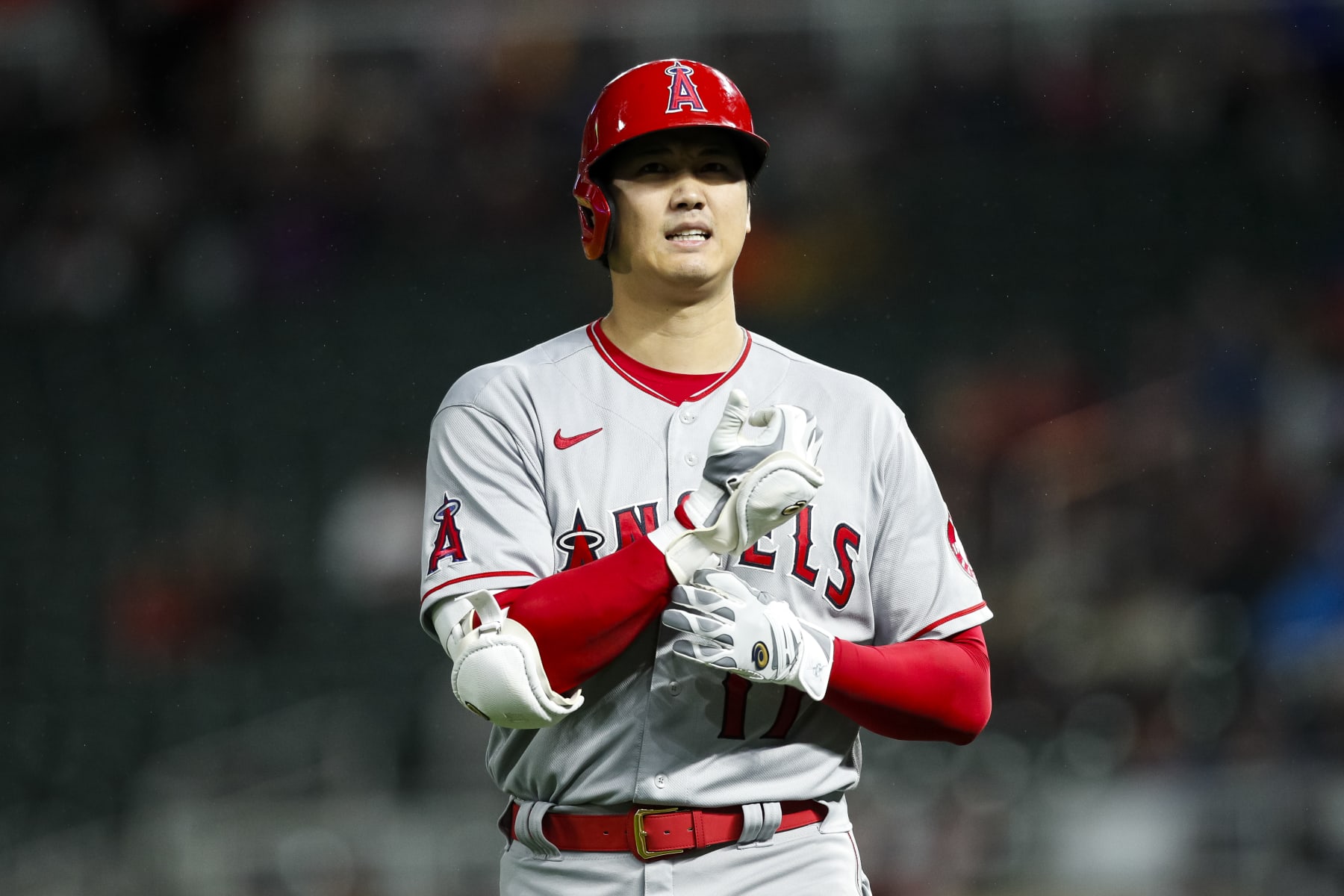 MINNEAPOLIS, MN - SEPTEMBER 23: Shohei Ohtani #17 of the Los Angeles Angels looks on after an at-bat against the Minnesota Twins in the fifth inning of the game at Target Field on September 23, 2022 in Minneapolis, Minnesota. The Angels defeated the Twins 4-2. (Photo by David Berding/Getty Images) MINNEAPOLIS, MN - SEPTEMBER 23: Shohei Ohtani #17 of the Los Angeles Angels looks on after an at-bat against the Minnesota Twins in the fifth inning of the game at Target Field on September 23, 2022 in Minneapolis, Minnesota. The Angels defeated the Twins 4-2. (Photo by David Berding/Getty Images)