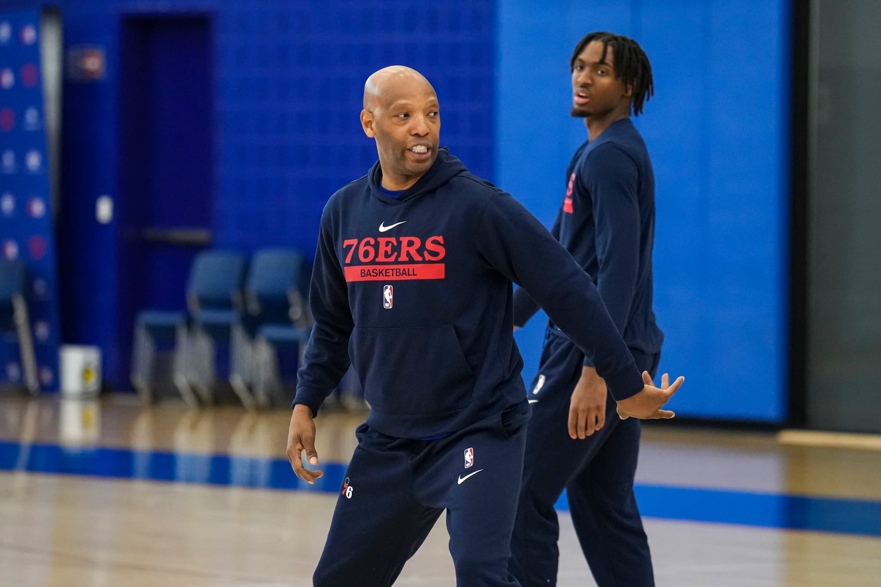 CAMDEN, NJ - MARCH 14: Sam Cassell of the Philadelphia 76ers participates during an all access practice on March 14, 2023 at Philadelphia 76ers Training Complex in Camden, New Jersey. NOTE TO USER: User expressly acknowledges and agrees that, by downloading and/or using this Photograph, user is consenting to the terms and conditions of the Getty Images License Agreement. Mandatory Copyright Notice: Copyright 2023 NBAE (Photo by Jesse D. Garrabrant/NBAE via Getty Images)