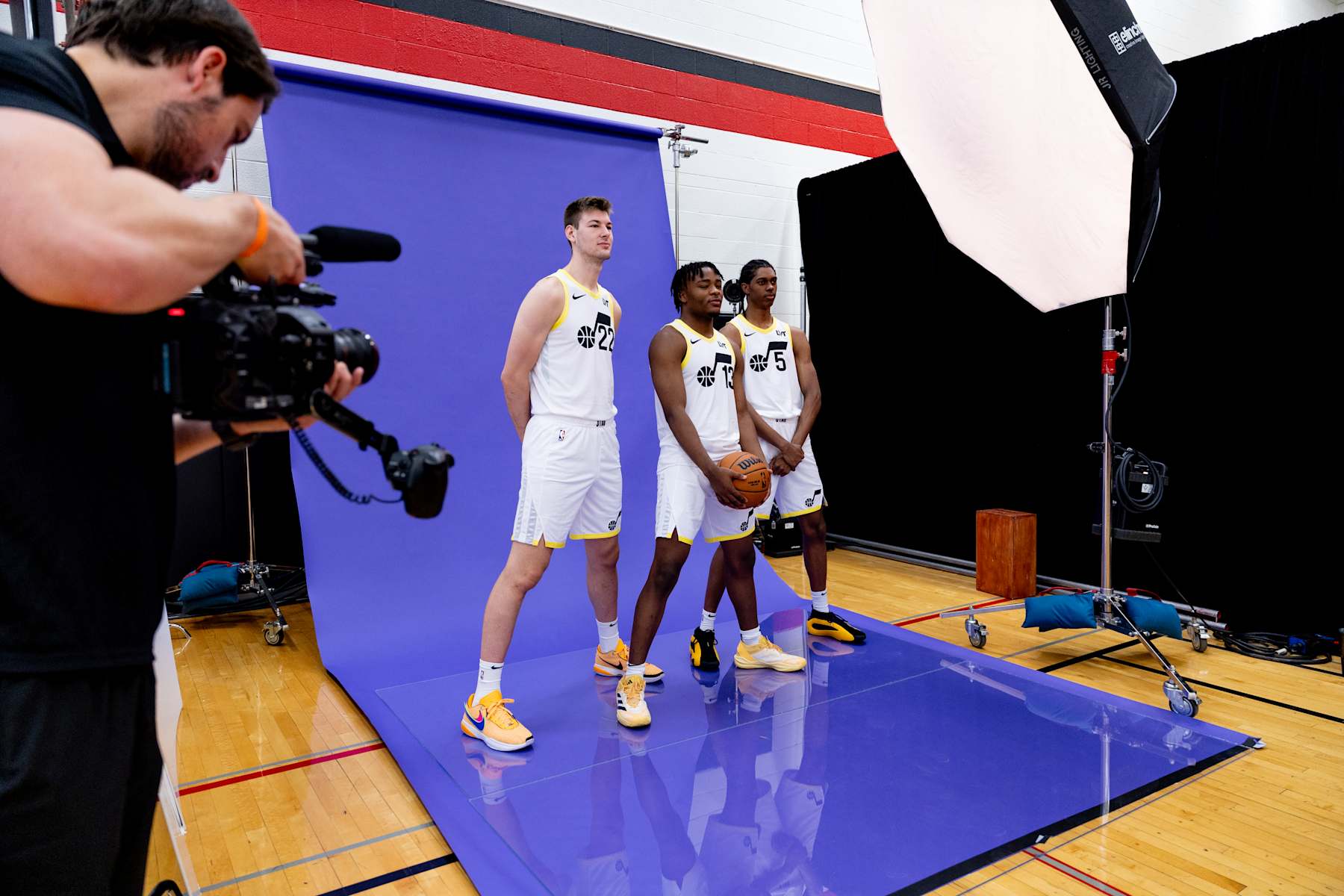 Kyle Filipowski, Isaiah Collier and Cody Williams