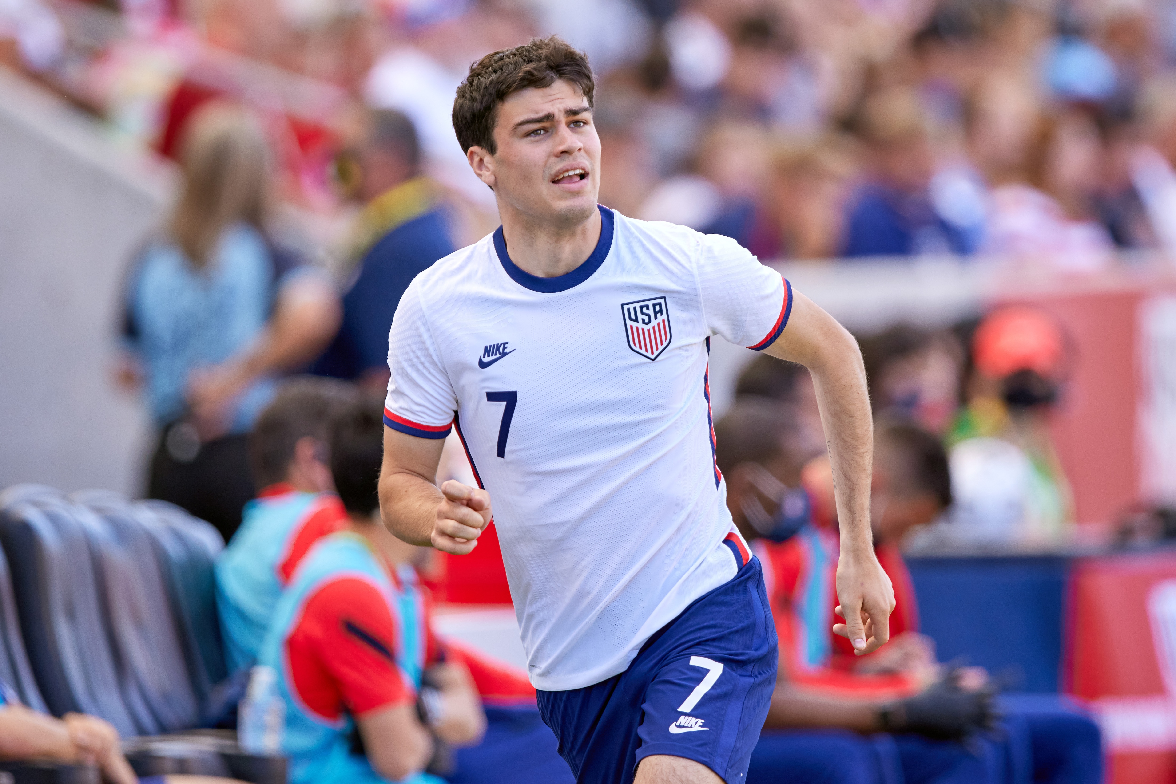 DENVER, CO - JUNE 09: United States forward Gio Reyna (7) looks on in action during an international friendly match between the United States and Costa Rica on June 9, 2021, at Rio Tinto Stadium in Sandy, UT.  (Photo by Robin Alam/Icon Sportswire via Getty Images)