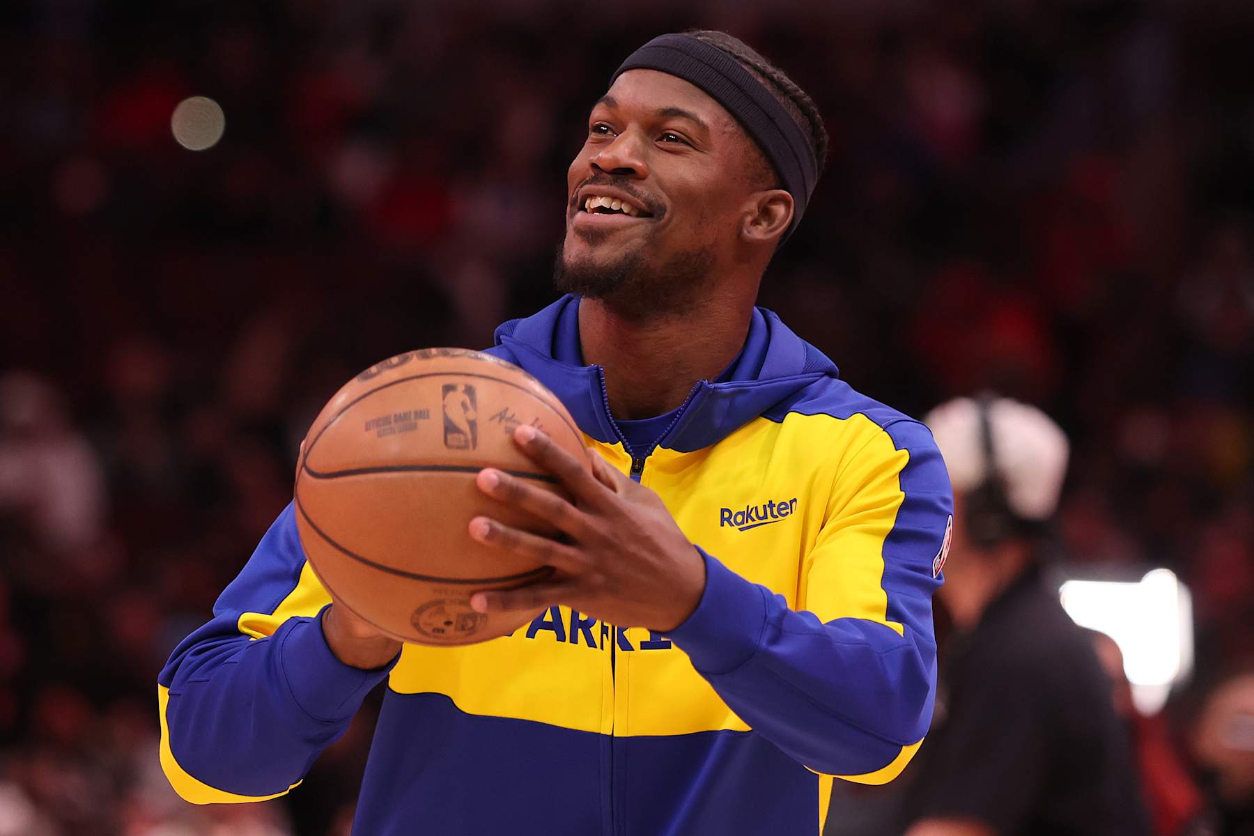 CHICAGO, ILLINOIS - FEBRUARY 08: Jimmy Butler #10 warms up prior to his debut with the Golden State Warriors against the Chicago Bulls at the United Center on February 08, 2025 in Chicago, Illinois. NOTE TO USER: User expressly acknowledges and agrees that, by downloading and or using this photograph, User is consenting to the terms and conditions of the Getty Images License Agreement.  (Photo by Michael Reaves/Getty Images)
