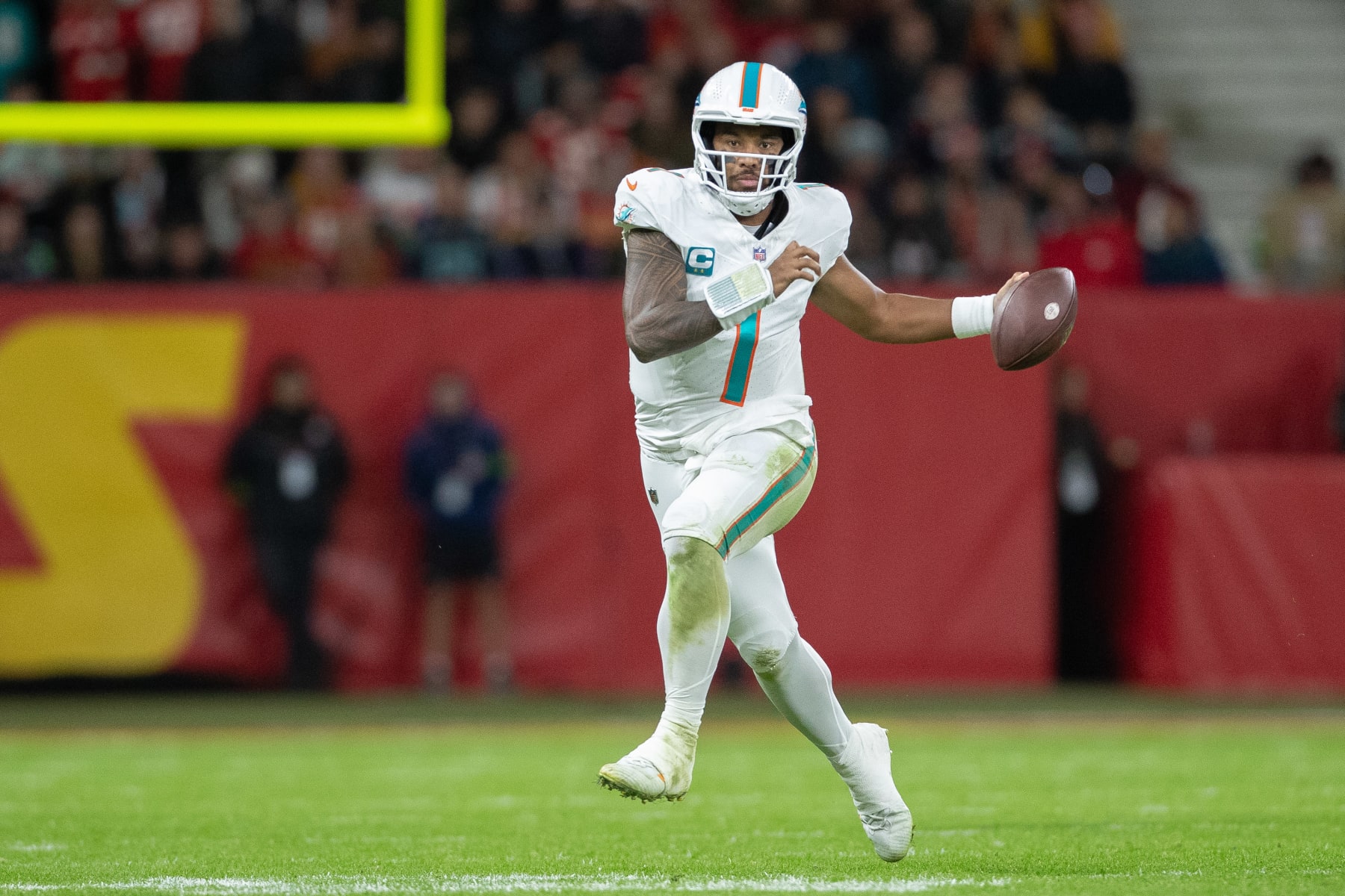 Dolphins QB Tua Tagovailoa