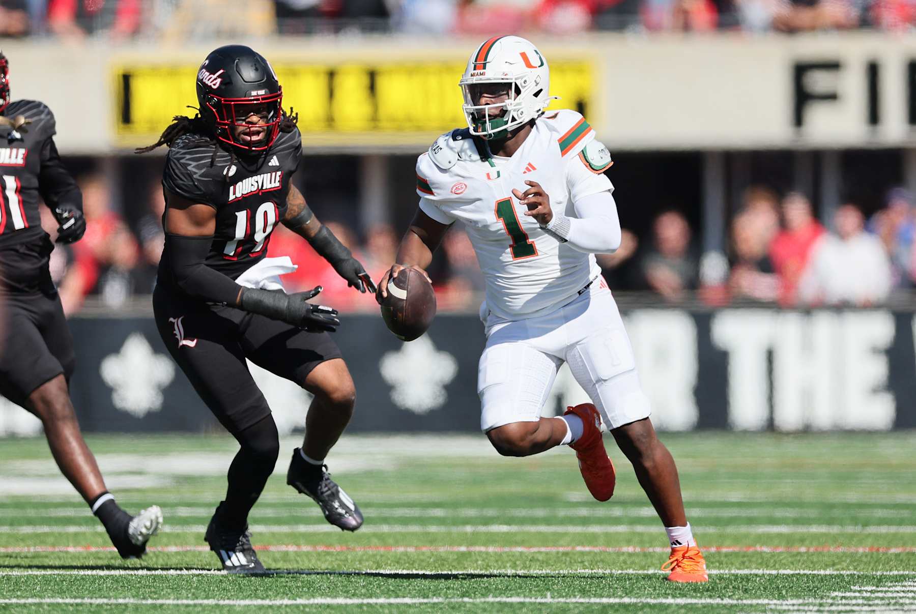 Miami Hurricanes quarterback Cam Ward