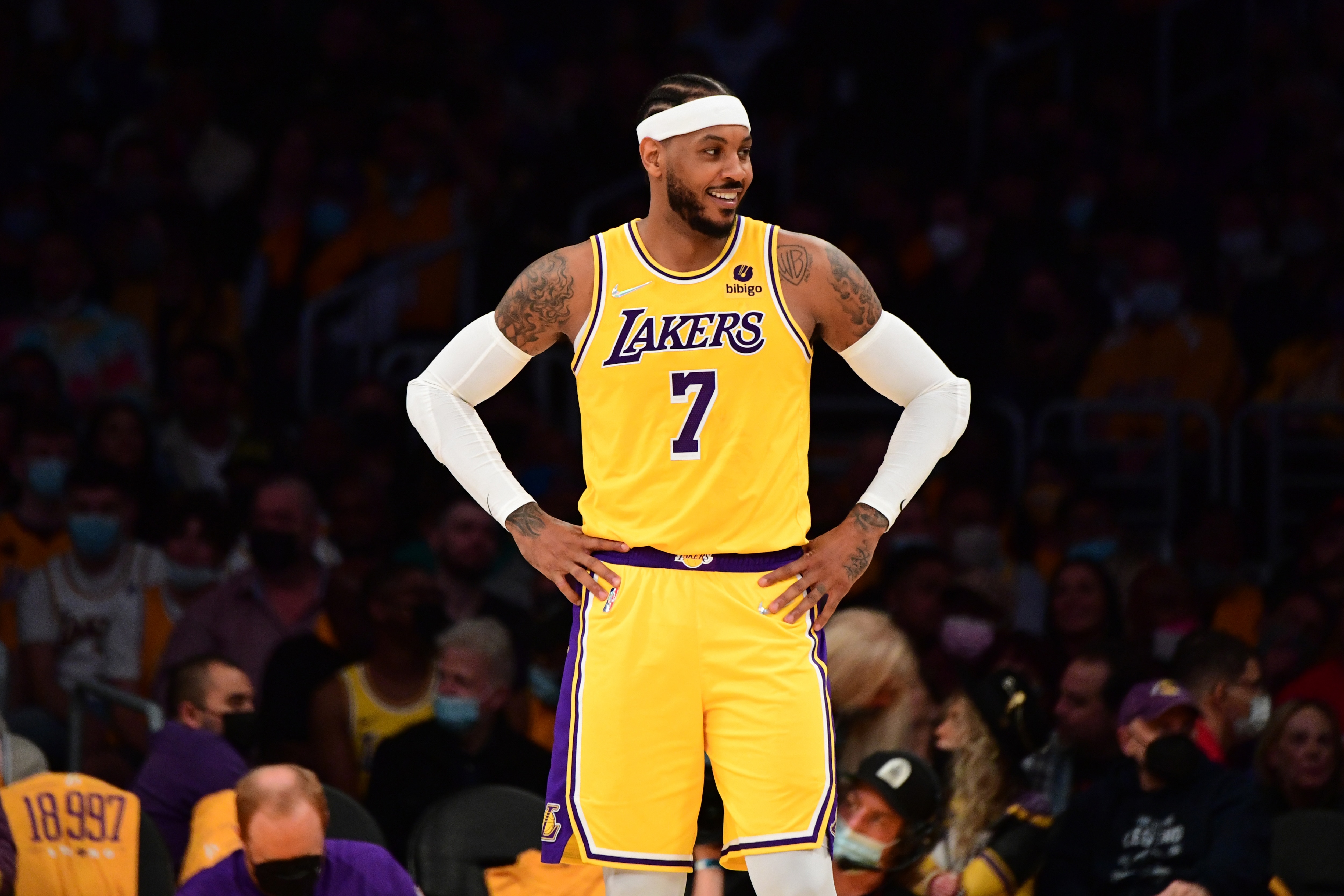 LOS ANGELES, CA - OCTOBER 19: Carmelo Anthony #7 of the Los Angeles Lakers looks on during the game against the Golden State Warriors on October 19, 2021 at STAPLES Center in Los Angeles, California. NOTE TO USER: User expressly acknowledges and agrees that, by downloading and/or using this Photograph, user is consenting to the terms and conditions of the Getty Images License Agreement. Mandatory Copyright Notice: Copyright 2021 NBAE (Photo by Adam Pantozzi/NBAE via Getty Images)