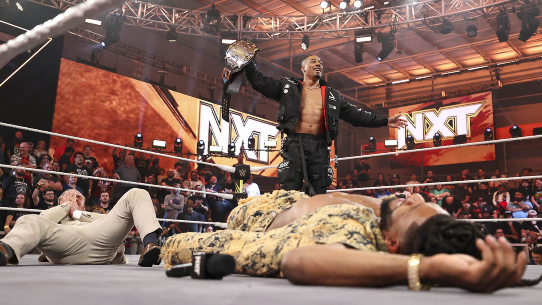 Last week, Carmelo Hayes made a statement by laying out Trick Williams and Ilja Dragunov before announcing he would fight Trick inside a Steel Cage.