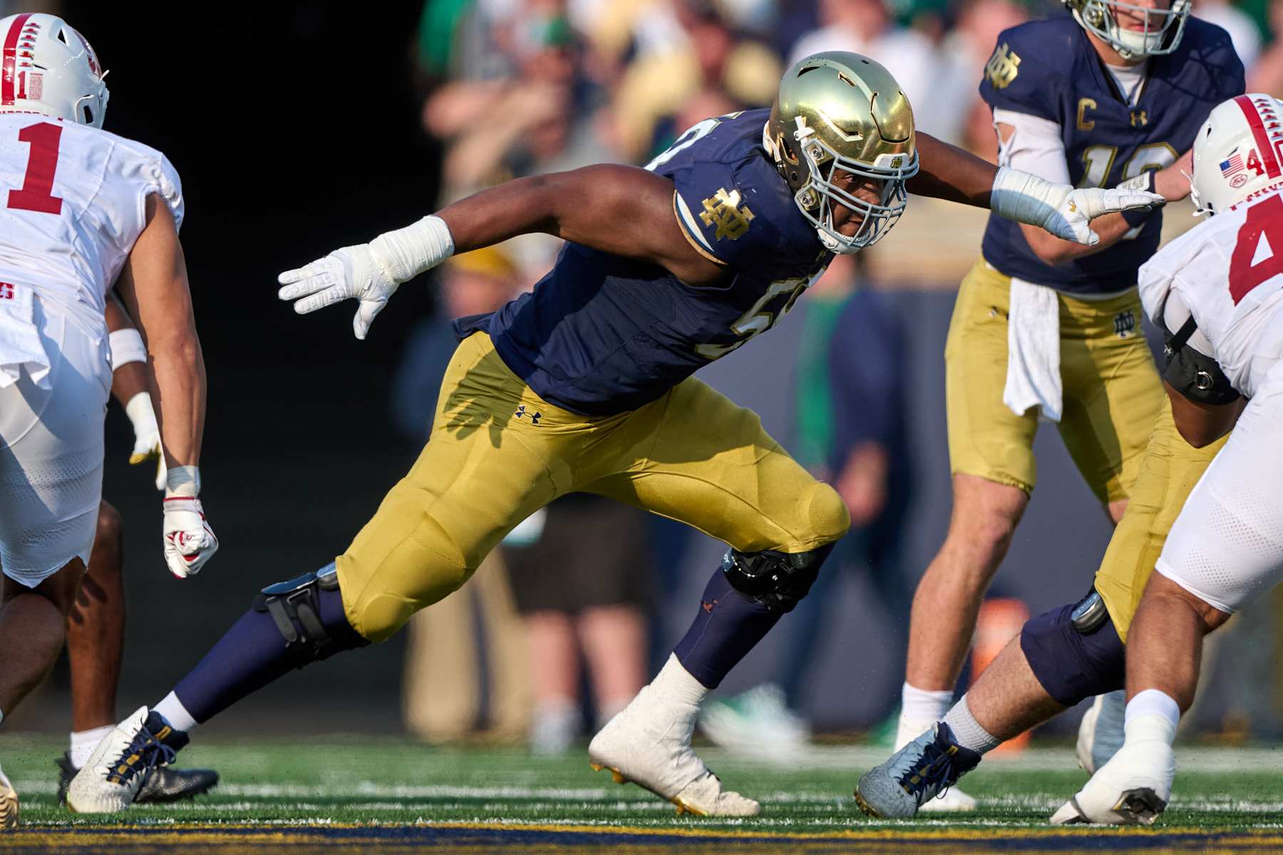 SOUTH BEND, IN - OCTOBER 12: Notre Dame Fighting Irish offensive lineman Aamil Wagner #59 runs in action during a game between the Notre Dame Fighting Irish and the Stanford Cardinal's on October 12, 2024 at Notre Dame Stadium in South Bend, IN. (Photo by Robin Alam/Icon Sportswire via Getty Images)