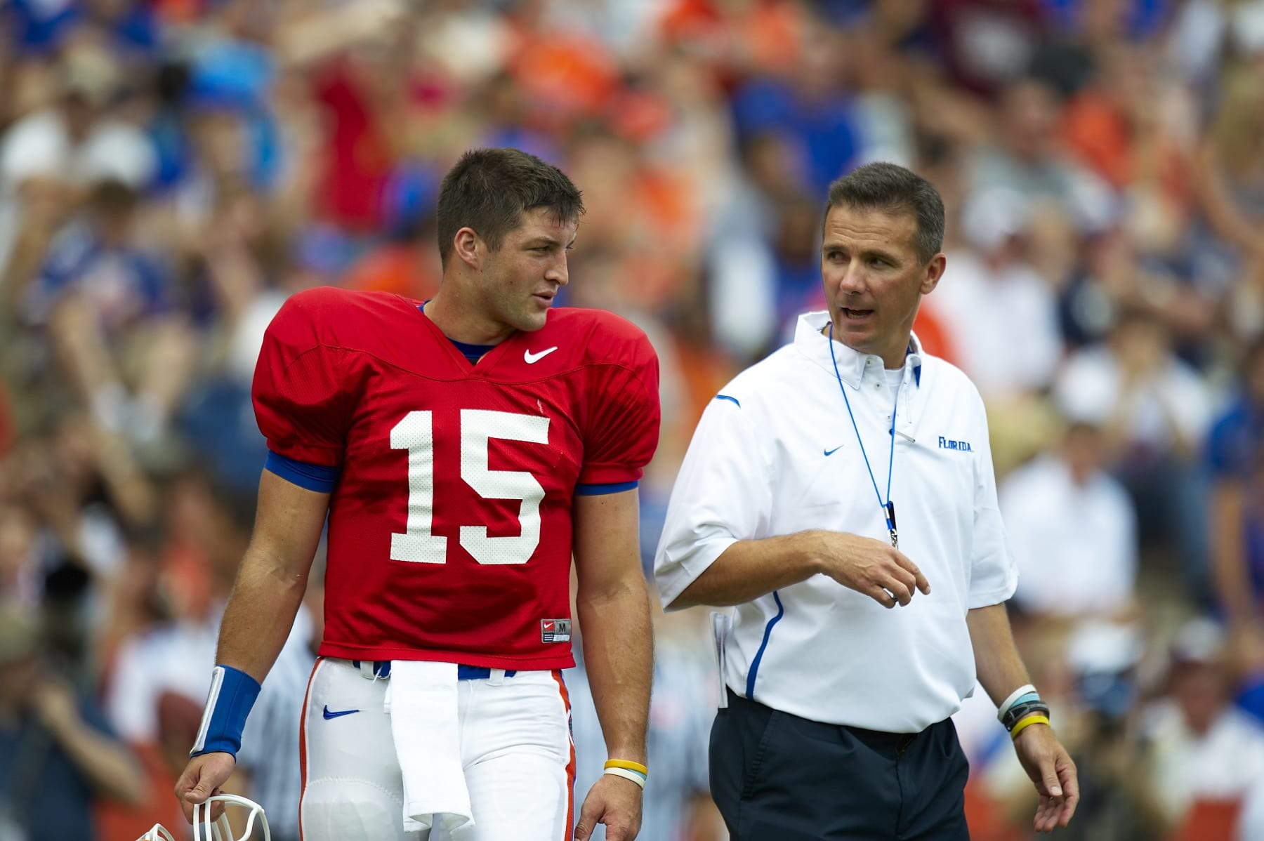 College Football: Florida QB Tim Tebow (15) and head coach Urban Meyer during Spring Game at Ben Hill Griffin Stadium. Gainesville, FL 4/18/2009 CREDIT: Bill Frakes (Photo by Bill Frakes /Sports Illustrated via Getty Images) (Set Number: X82202 TK1 R2 F26 )