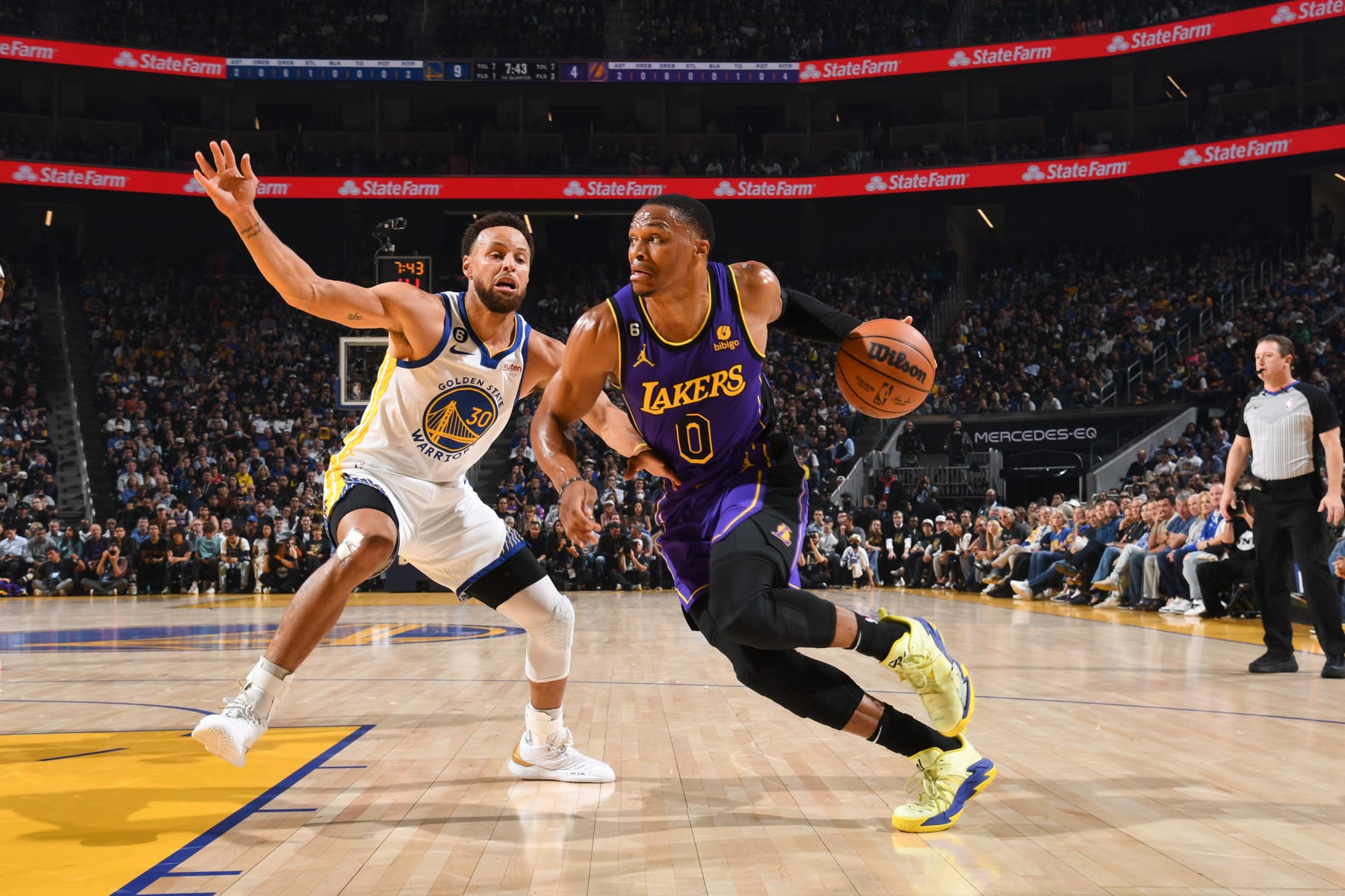 SAN FRANCISCO, CA - OCTOBER 18: Russell Westbrook #0 of the Los Angeles Lakers drives to the basket during the game against the Golden State Warriors on October 18, 2022 at Chase Center in San Francisco, California. NOTE TO USER: User expressly acknowledges and agrees that, by downloading and or using this photograph, user is consenting to the terms and conditions of Getty Images License Agreement. Mandatory Copyright Notice: Copyright 2022 NBAE (Photo by Noah Graham/NBAE via Getty Images)