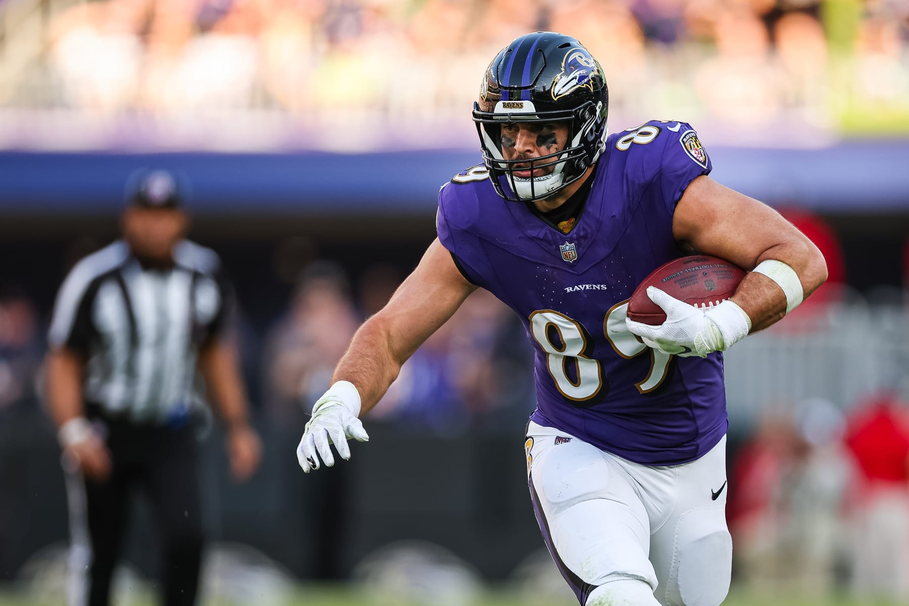 BALTIMORE, MD - NOVEMBER 05: Mark Andrews #89 of the Baltimore Ravens carries the ball against the Seattle Seahawks during the second half at M&T Bank Stadium on November 5, 2023 in Baltimore, Maryland. (Photo by Scott Taetsch/Getty Images)