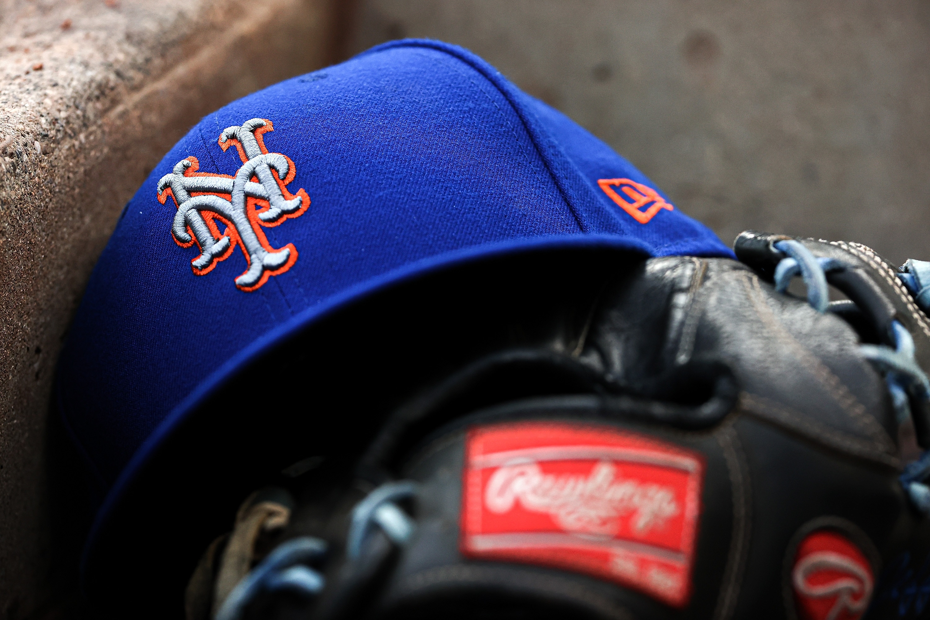 CINCINNATI, OHIO - JULY 19: A detail view of a New York Mets hat during the game against the Cincinnati Reds at Great American Ball Park on July 19, 2021 in Cincinnati, Ohio. (Photo by Dylan Buell/Getty Images)