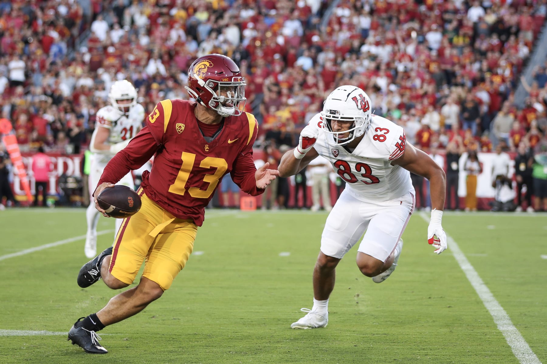 Utah edge-rusher Jonah Elliss