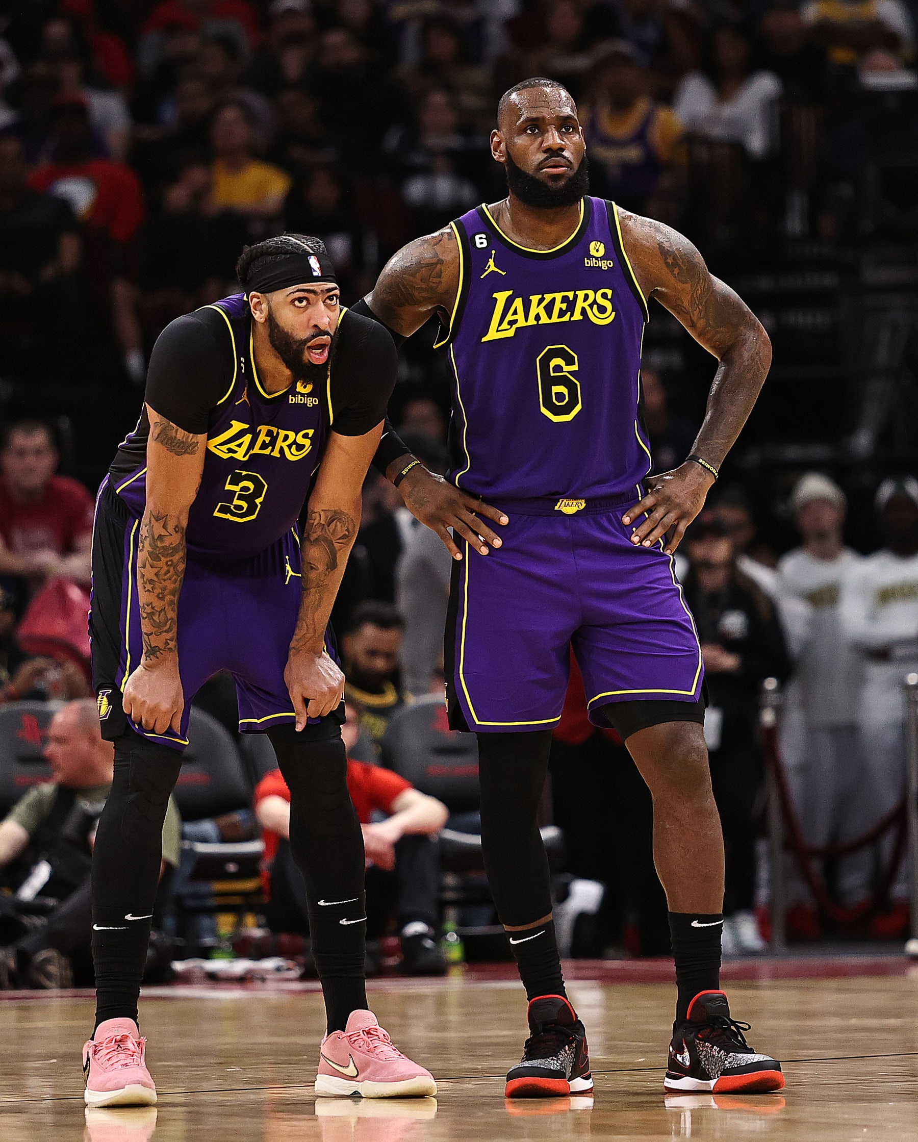 HOUSTON, TEXAS - APRIL 02: LeBron James #6 and Anthony Davis #3 of the Los Angeles Lakers look on during a time out against the Houston Rockets during the fourth quarter at Toyota Center on April 02, 2023 in Houston, Texas. NOTE TO USER: User expressly acknowledges and agrees that, by downloading and or using this photograph, User is consenting to the terms and conditions of the Getty Images License Agreement. (Photo by Bob Levey/Getty Images)
