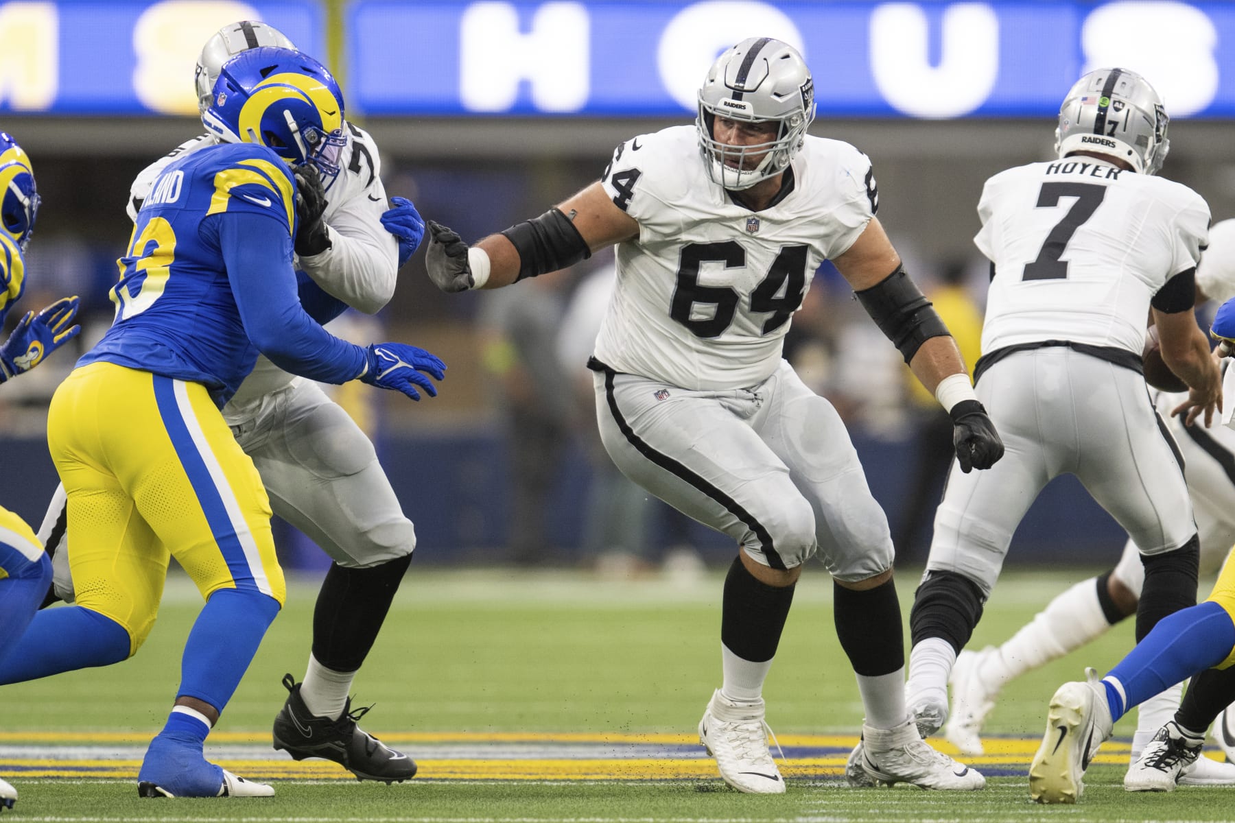 Offensive lineman Alex Bars
