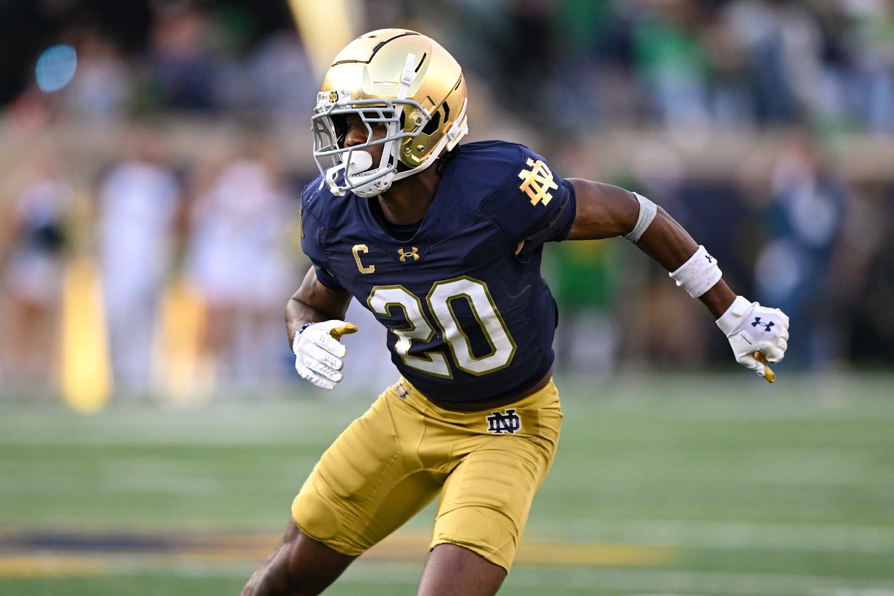 SOUTH BEND, IN - OCTOBER 12: Notre Dame Fighting Irish CB Benjamin Morrison (20) during a college football game between the Stanford Cardinal and Notre Dame Fighting Irish on October 12, 2024 at Notre Dame Stadium in South Bend, IN (Photo by James Black/Icon Sportswire via Getty Images)