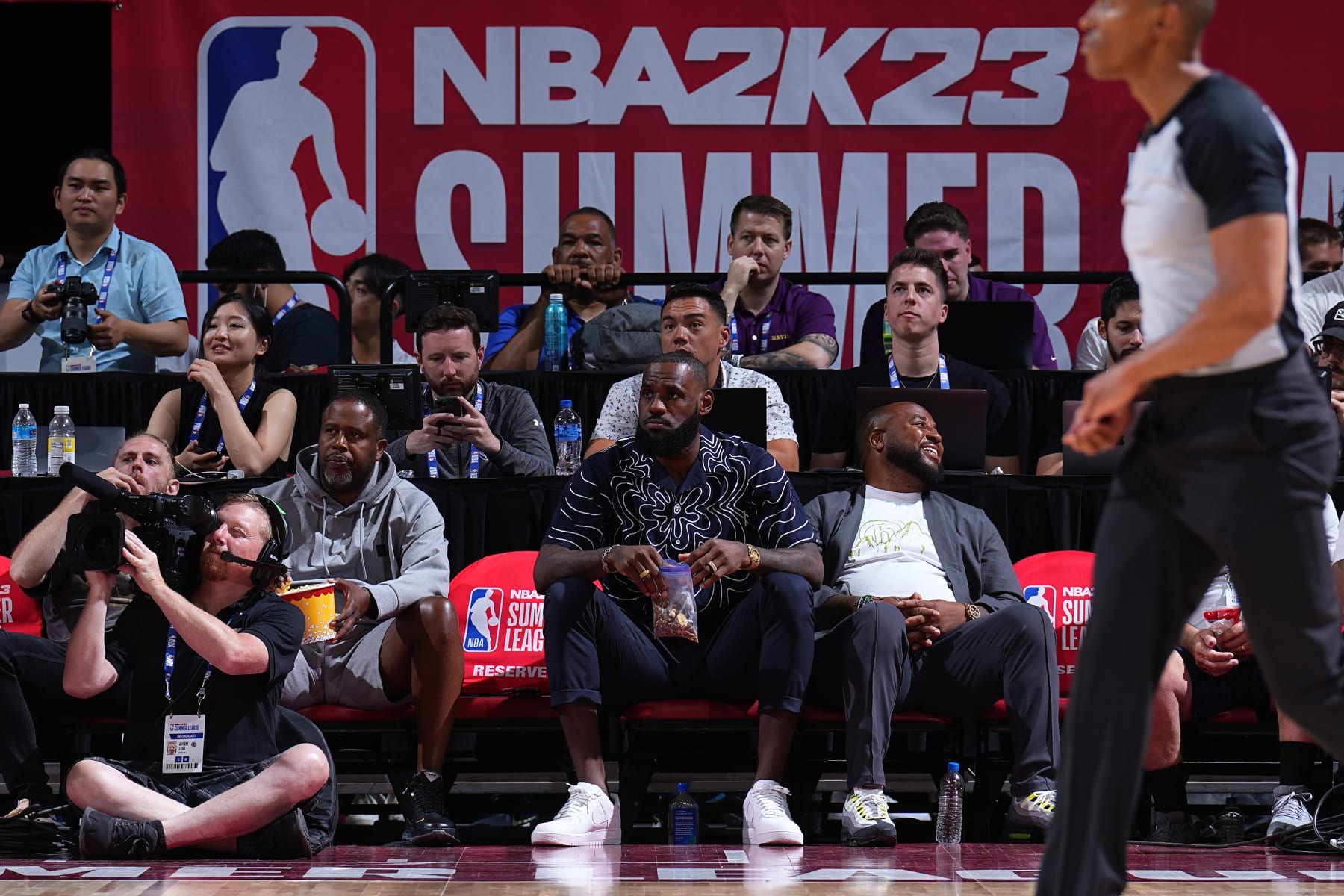 LAS VEGAS, NV - JULY 8: LeBron James #6 of the Los Angeles Lakers attends the game between Los Angeles Lakers and Phoenix Sunsduring the 2022 Las Vegas Summer League on July 8, 2022 at the Thomas & Mack Center in Las Vegas, Nevada NOTE TO USER: User expressly acknowledges and agrees that, by downloading and/or using this Photograph, user is consenting to the terms and conditions of the Getty Images License Agreement. Mandatory Copyright Notice: Copyright 2022 NBAE (Photo by Garrett Ellwood/NBAE via Getty Images)