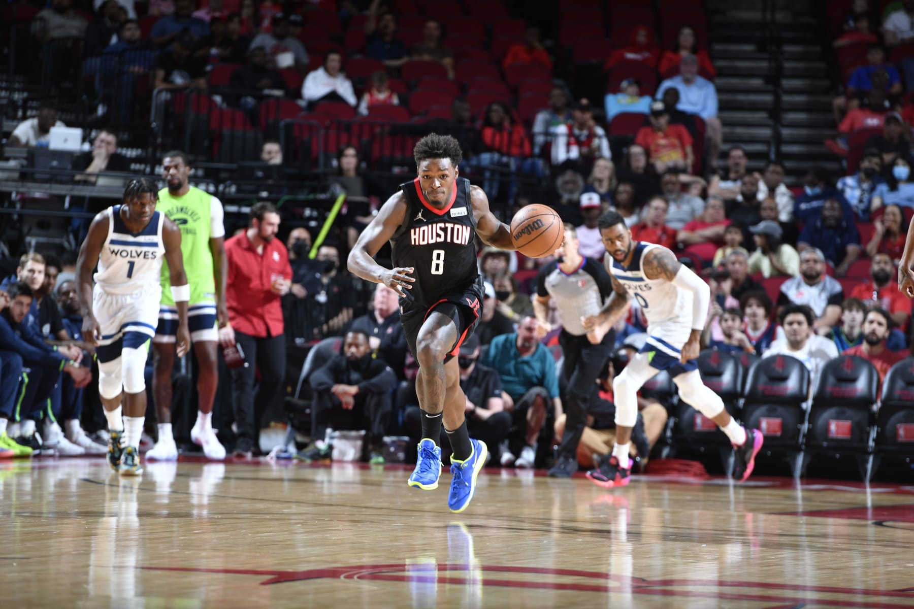 HOUSTON, TX - APRIL 3: Jae'Sean Tate #8 of the Houston Rockets drives to the basket during the game against the Minnesota Timberwolves on April 3, 2022 at the Toyota Center in Houston, Texas. NOTE TO USER: User expressly acknowledges and agrees that, by downloading and or using this photograph, user is consenting to the terms and conditions of the Getty Images License Agreement. Mandatory Copyright Notice: Copyright 2022 NBAE (Photos by Logan Riely/NBAE via Getty Images)