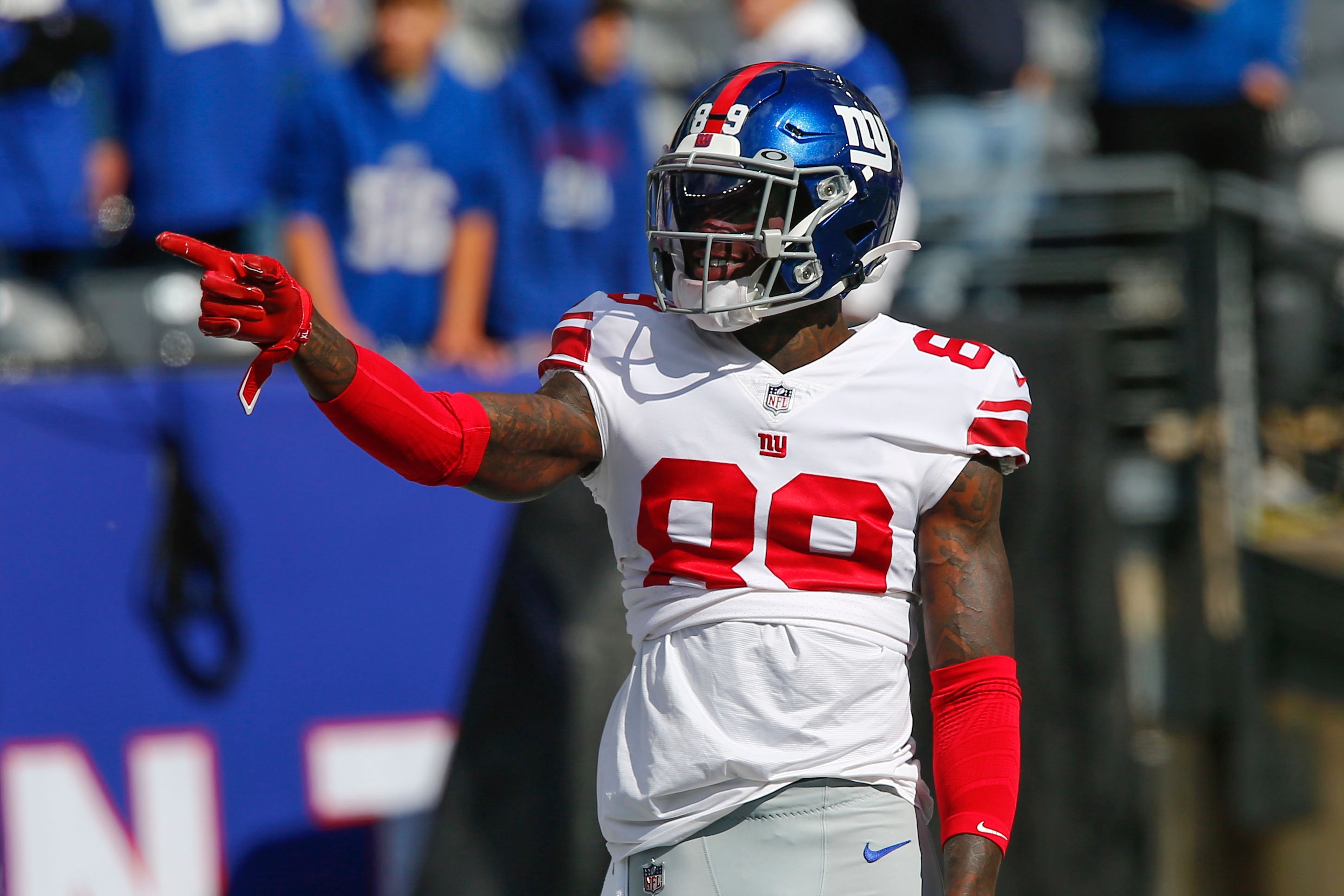New York Giants' Kadarius Toney warms-up before an NFL football game against the Los Angeles Rams, Sunday, Oct. 17, 2021, in East Rutherford, N.J. (AP Photo/John Munson)