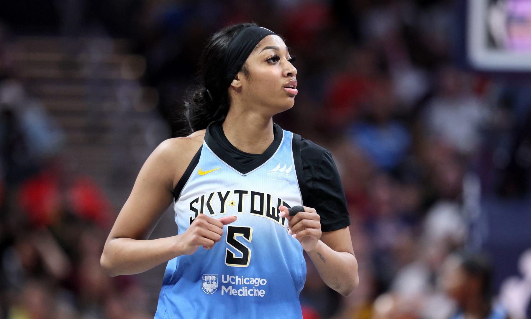 INDIANAPOLIS, INDIANA - JUNE 01: Angel Reese #5 of the Chicago Sky against the Indiana Fever at Gainbridge Fieldhouse on June 01, 2024 in Indianapolis, Indiana. (Photo by Andy Lyons/Getty Images)