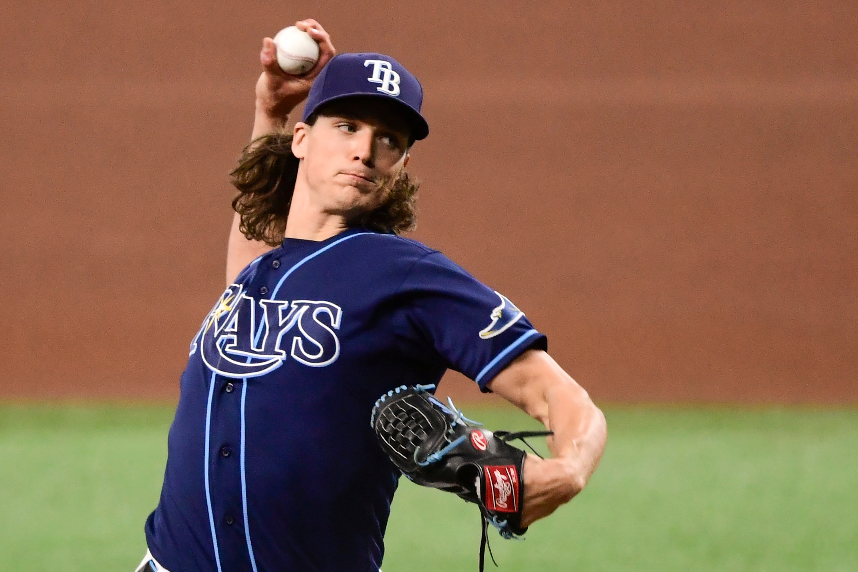 ST PETERSBURG, FLORIDA - MAY 26: Tyler Glasnow #20 of the Tampa Bay Rays throws a pitch during the fourth inning against the Kansas City Royals at Tropicana Field on May 26, 2021 in St Petersburg, Florida. (Photo by Douglas P. DeFelice/Getty Images)