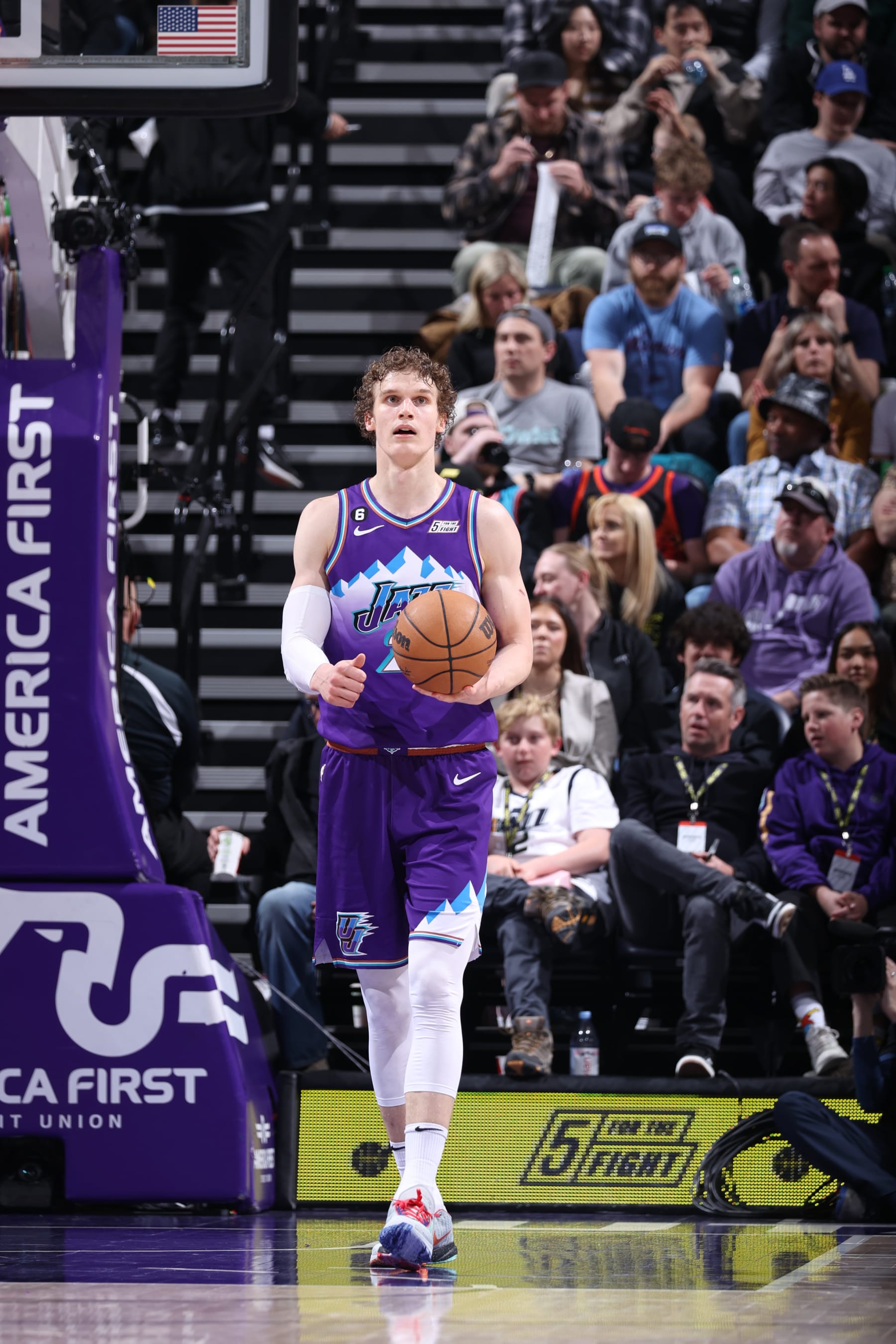 SALT LAKE CITY, UT - MARCH 27: Lauri Markkanen #23 of the Utah Jazz moves the ball during the game against the Phoenix Suns on March 27, 2023 at vivint.SmartHome Arena in Salt Lake City, Utah. NOTE TO USER: User expressly acknowledges and agrees that, by downloading and or using this Photograph, User is consenting to the terms and conditions of the Getty Images License Agreement. Mandatory Copyright Notice: Copyright 2023 NBAE (Photo by Melissa Majchrzak/NBAE via Getty Images)