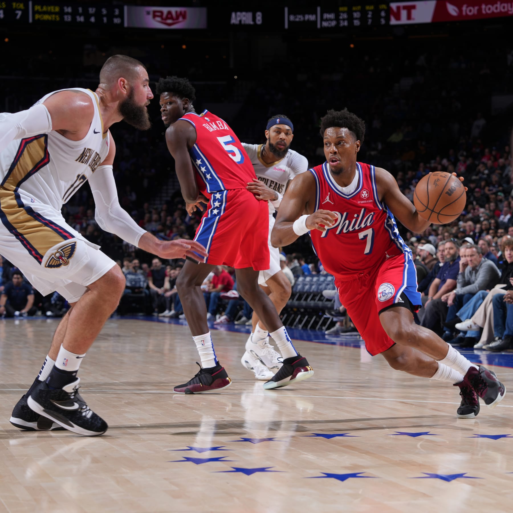 PHILADELPHIA, PA - MARCH 8: Kyle Lowry #7 of the Philadelphia 76ers dribbles the ball during the game against the New Orleans Pelicans on March 8, 2024 at the Wells Fargo Center in Philadelphia, Pennsylvania NOTE TO USER: User expressly acknowledges and agrees that, by downloading and/or using this Photograph, user is consenting to the terms and conditions of the Getty Images License Agreement. Mandatory Copyright Notice: Copyright 2024 NBAE (Photo by Jesse D. Garrabrant/NBAE via Getty Images)