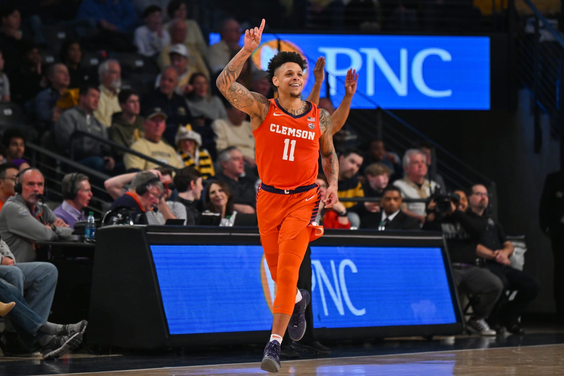 ATLANTA, GA  DECEMBER 21:  Clemson guard Brevin Galloway (11) reacts during the college basketball game between the Clemson Tigers and the Georgia Tech Yellow Jackets on December 21st, 2022 at Hank McCamish Pavilion in Atlanta, GA.  (Photo by Rich von Biberstein/Icon Sportswire via Getty Images)