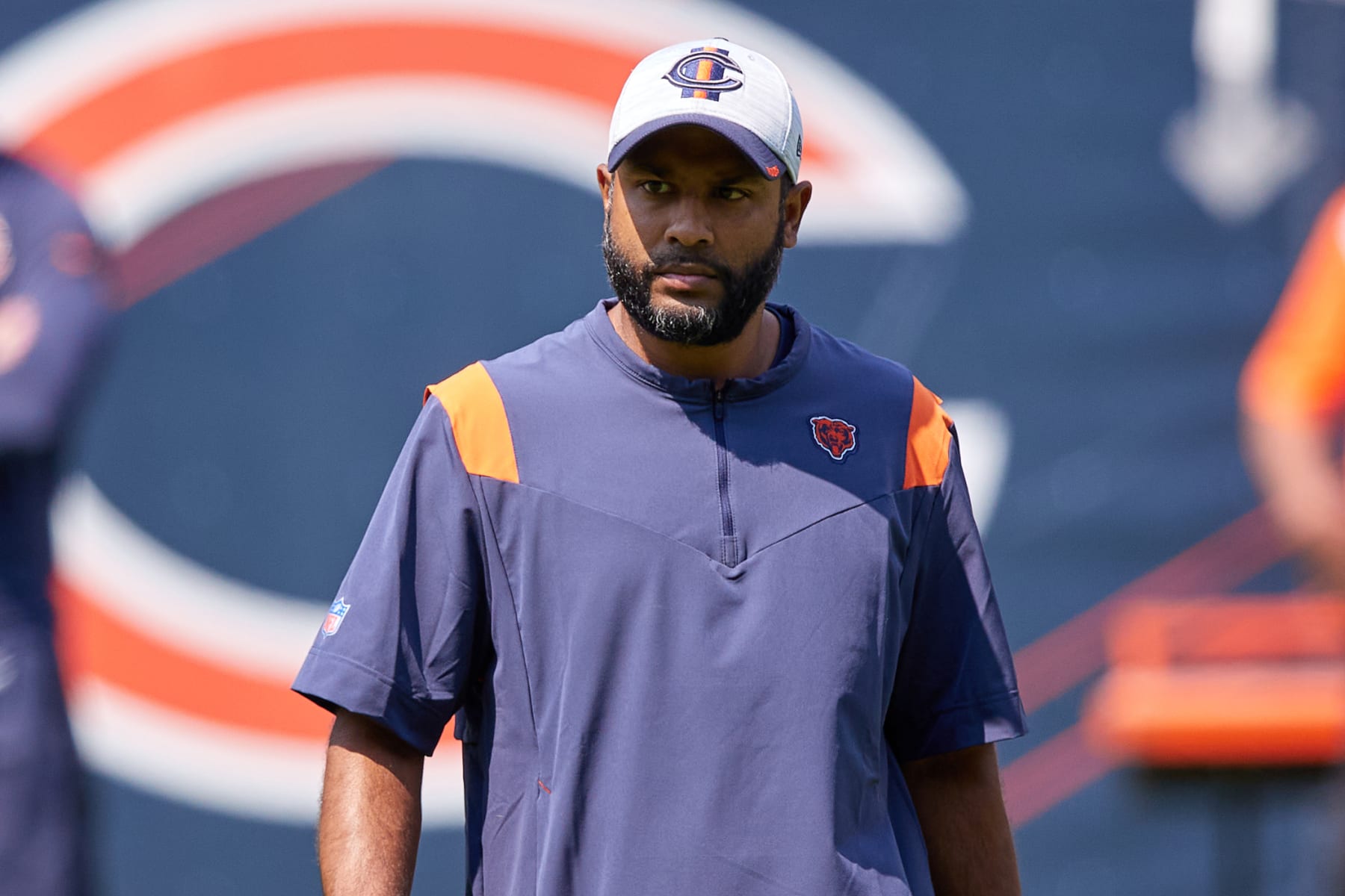 CHICAGO, IL - AUGUST 03: Chicago Bears defensive coordinator Sean Desai looks on during the Chicago Bears training camp on Family Fest Day at Soldier Field on August 3, 2021 at Soldier Field in Chicago, IL. (Photo by Robin Alam/Icon Sportswire via Getty Images)