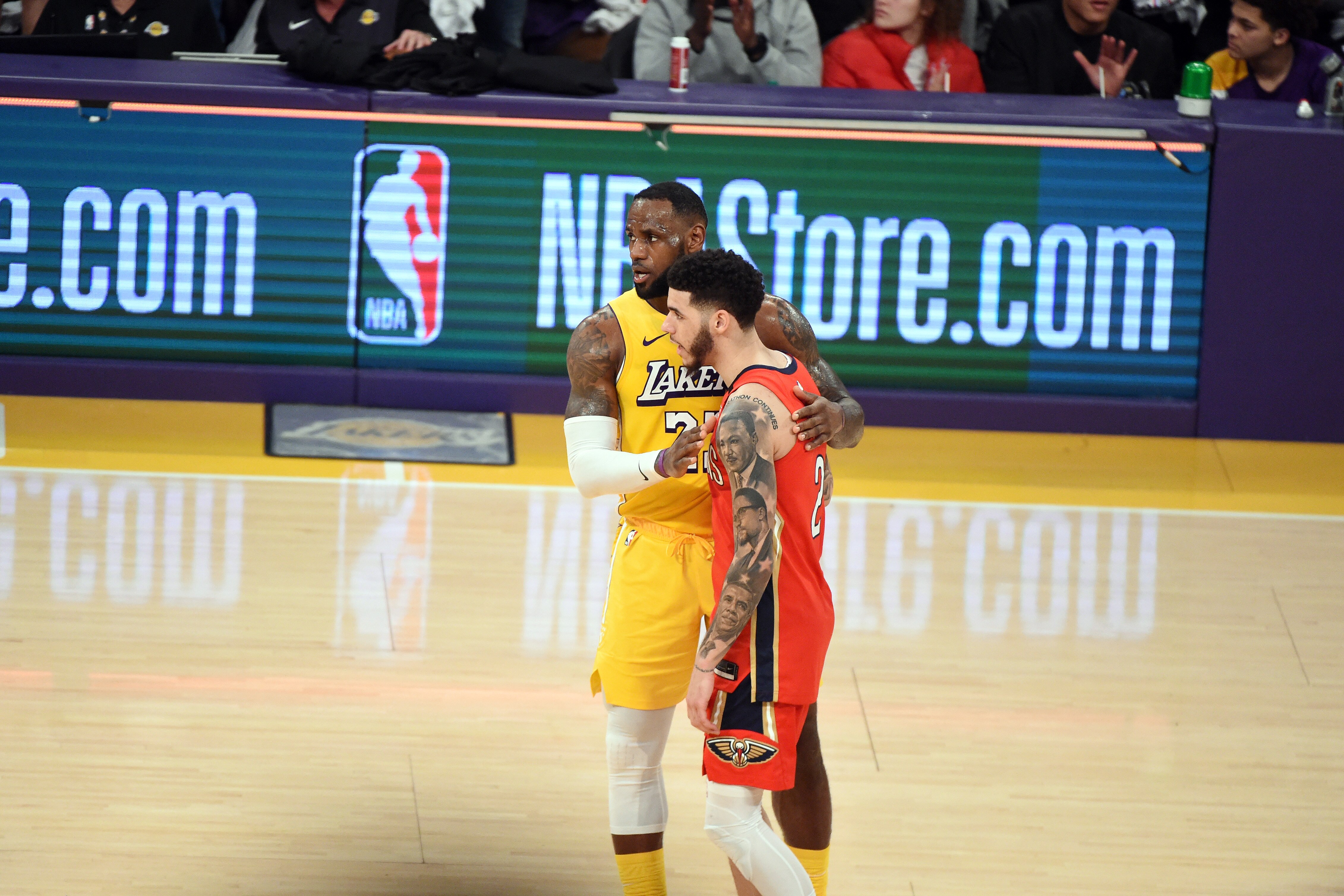 LOS ANGELES, CA - JANUARY 3: LeBron James #23 of the Los Angeles Lakers and Lonzo Ball #2 of the New Orleans Pelicans hug after the game on January 3, 2020 at STAPLES Center in Los Angeles, California. NOTE TO USER: User expressly acknowledges and agrees that, by downloading and/or using this Photograph, user is consenting to the terms and conditions of the Getty Images License Agreement. Mandatory Copyright Notice: Copyright 2020 NBAE (Photo by Adam Pantozzi/NBAE via Getty Images)