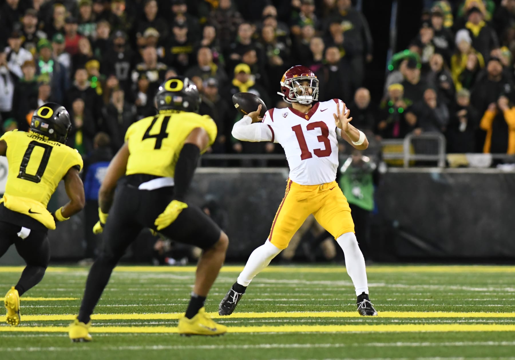EUGENE, OR - NOVEMBER 11: USC Trojans quarterback Caleb Williams (13) throws the ball during a college football game between the Oregon Ducks and USC Trojans on November 11, 2023, at Autzen Stadium in Eugene, Oregon.(Photo by Brian Murphy/Icon Sportswire via Getty Images)