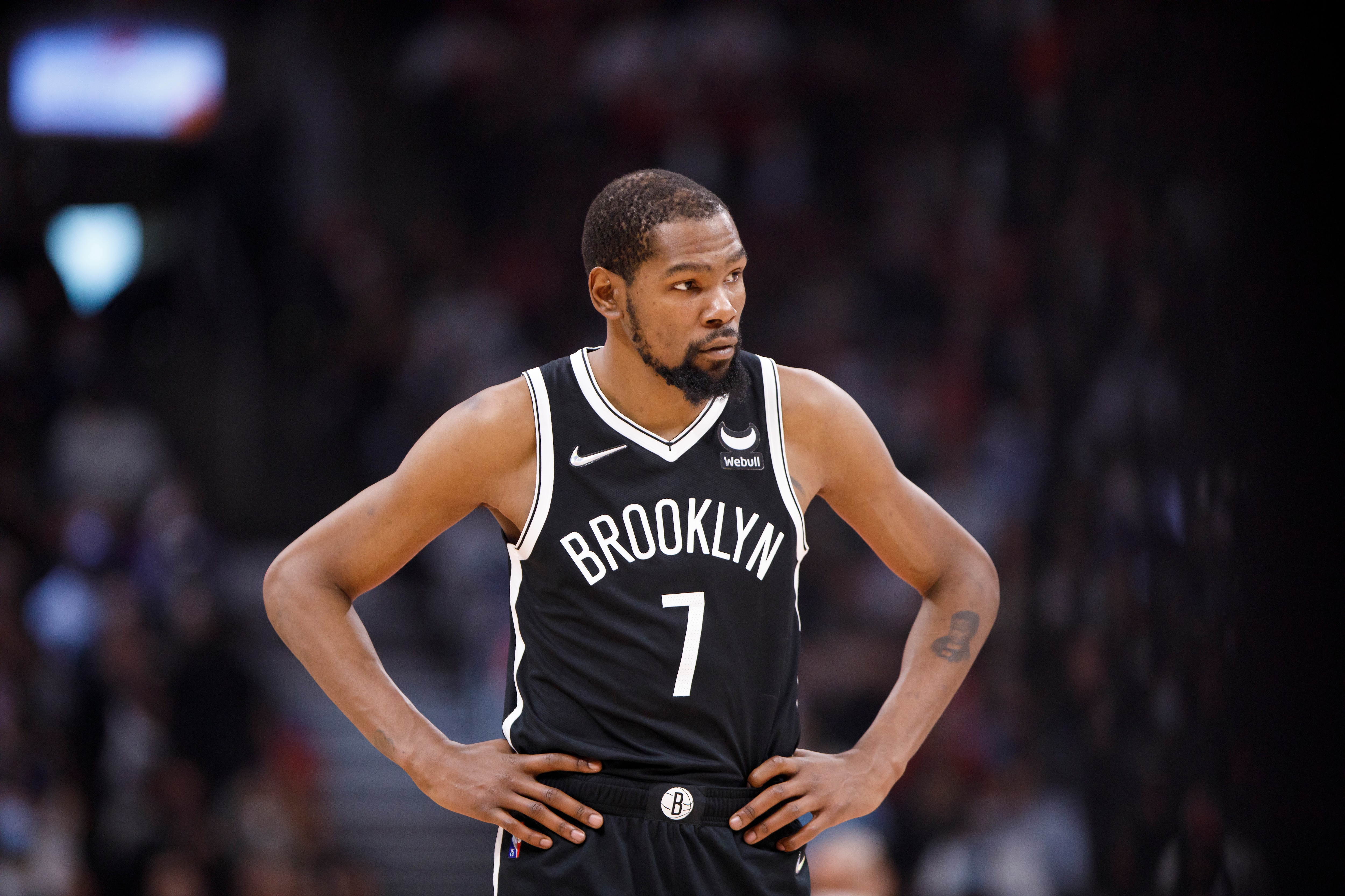 TORONTO, ON - NOVEMBER 07: Kevin Durant #7 of the Brooklyn Nets during the first half of their NBA game against the Toronto Raptors at Scotiabank Arena on November 7, 2021 in Toronto, Canada. NOTE TO USER: User expressly acknowledges and agrees that, by downloading and or using this Photograph, user is consenting to the terms and conditions of the Getty Images License Agreement. (Photo by Cole Burston/Getty Images)
