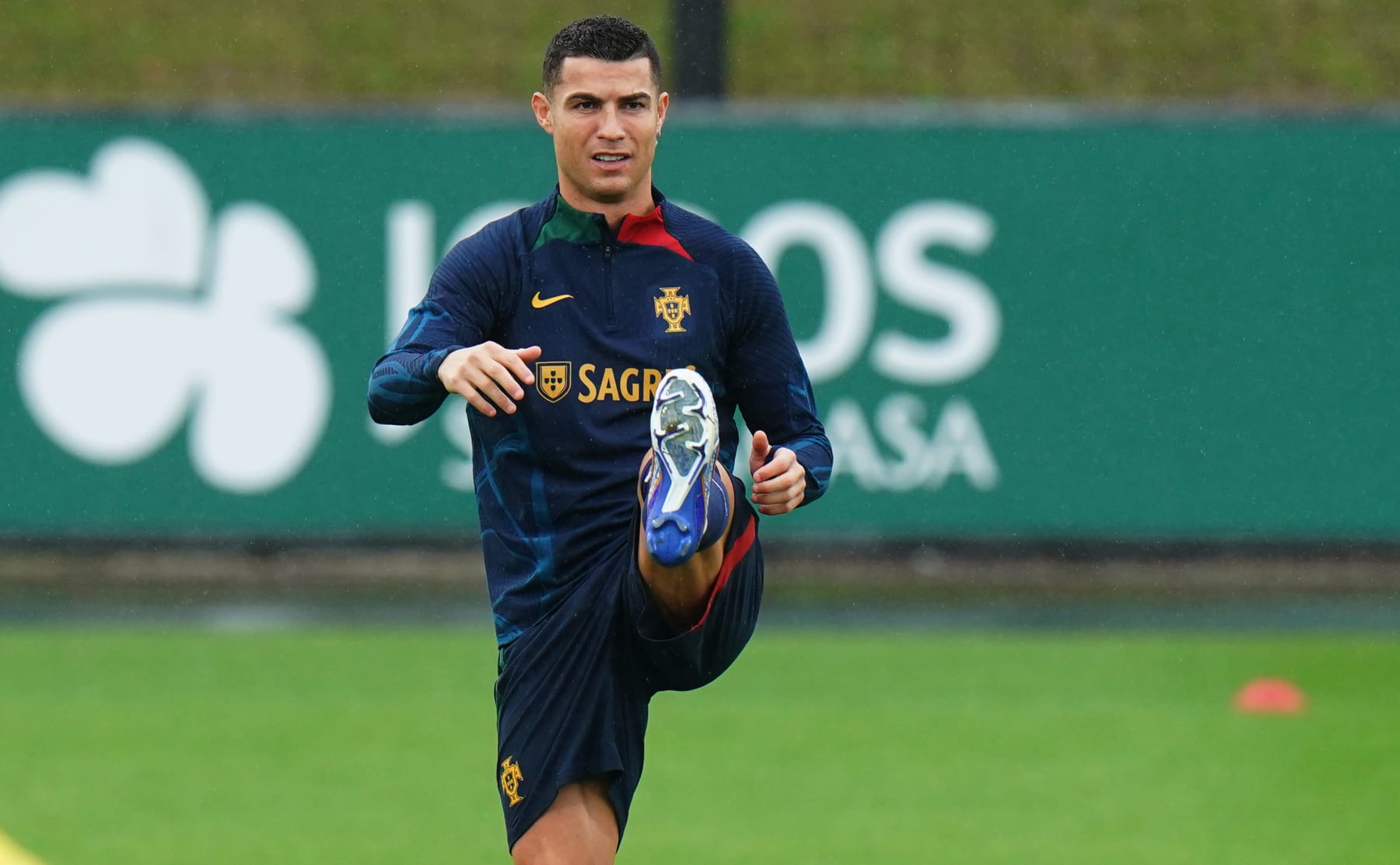 OEIRAS, PORTUGAL - NOVEMBER 15: Cristiano Ronaldo of Portugal in action during the Portugal Training and Press Conference at Cidade do Futebol FPF on November 15, 2022 in Oeiras, Portugal.  (Photo by Gualter Fatia/Getty Images)
