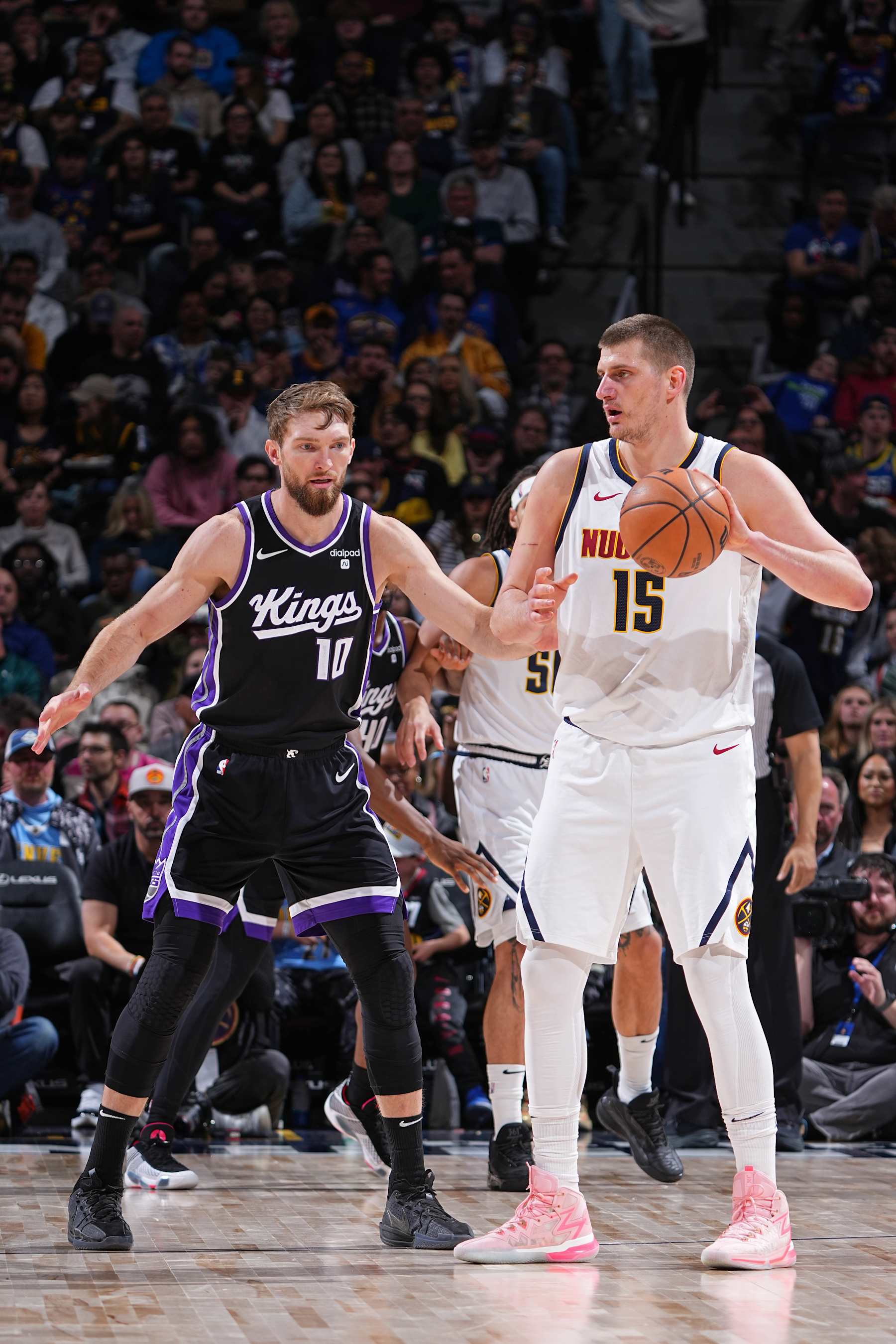 DENVER, CO - FEBRUARY 28: Domantas Sabonis #10 of the Sacramento Kings plays defense during the game against the Denver Nuggets on February 28, 2024 at the Ball Arena in Denver, Colorado. NOTE TO USER: User expressly acknowledges and agrees that, by downloading and/or using this Photograph, user is consenting to the terms and conditions of the Getty Images License Agreement. Mandatory Copyright Notice: Copyright 2024 NBAE (Photo by Garrett Ellwood/NBAE via Getty Images)