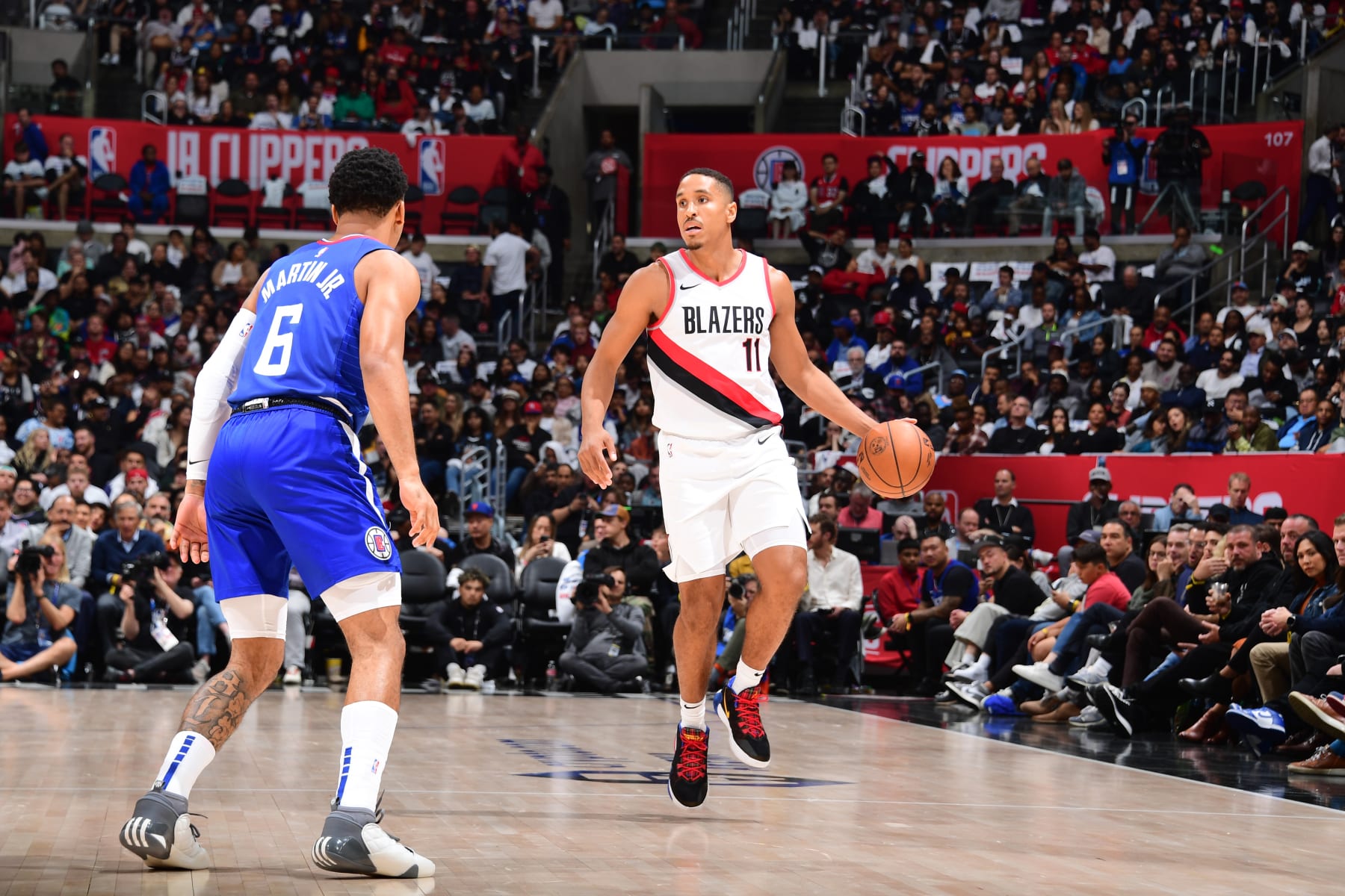 LOS ANGELES, CA - OCTOBER 25: Malcolm Brogdon #11 of the Portland Trail Blazers brings the ball up court against the LA Clippers on October 25, 2023 at Crypto.Com Arena in Los Angeles, California. NOTE TO USER: User expressly acknowledges and agrees that, by downloading and/or using this Photograph, user is consenting to the terms and conditions of the Getty Images License Agreement. Mandatory Copyright Notice: Copyright 2023 NBAE (Photo by Adam Pantozzi/NBAE via Getty Images)