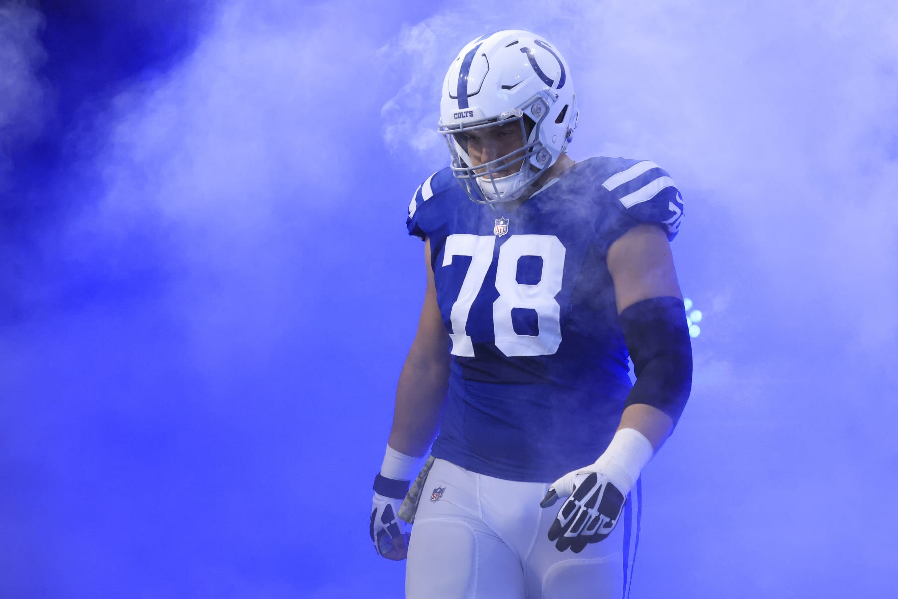 INDIANAPOLIS, INDIANA - NOVEMBER 20: Ryan Kelly #78 of the Indianapolis Colts takes the field prior to the game against the Philadelphia Eagles at Lucas Oil Stadium on November 20, 2022 in Indianapolis, Indiana. (Photo by Justin Casterline/Getty Images)