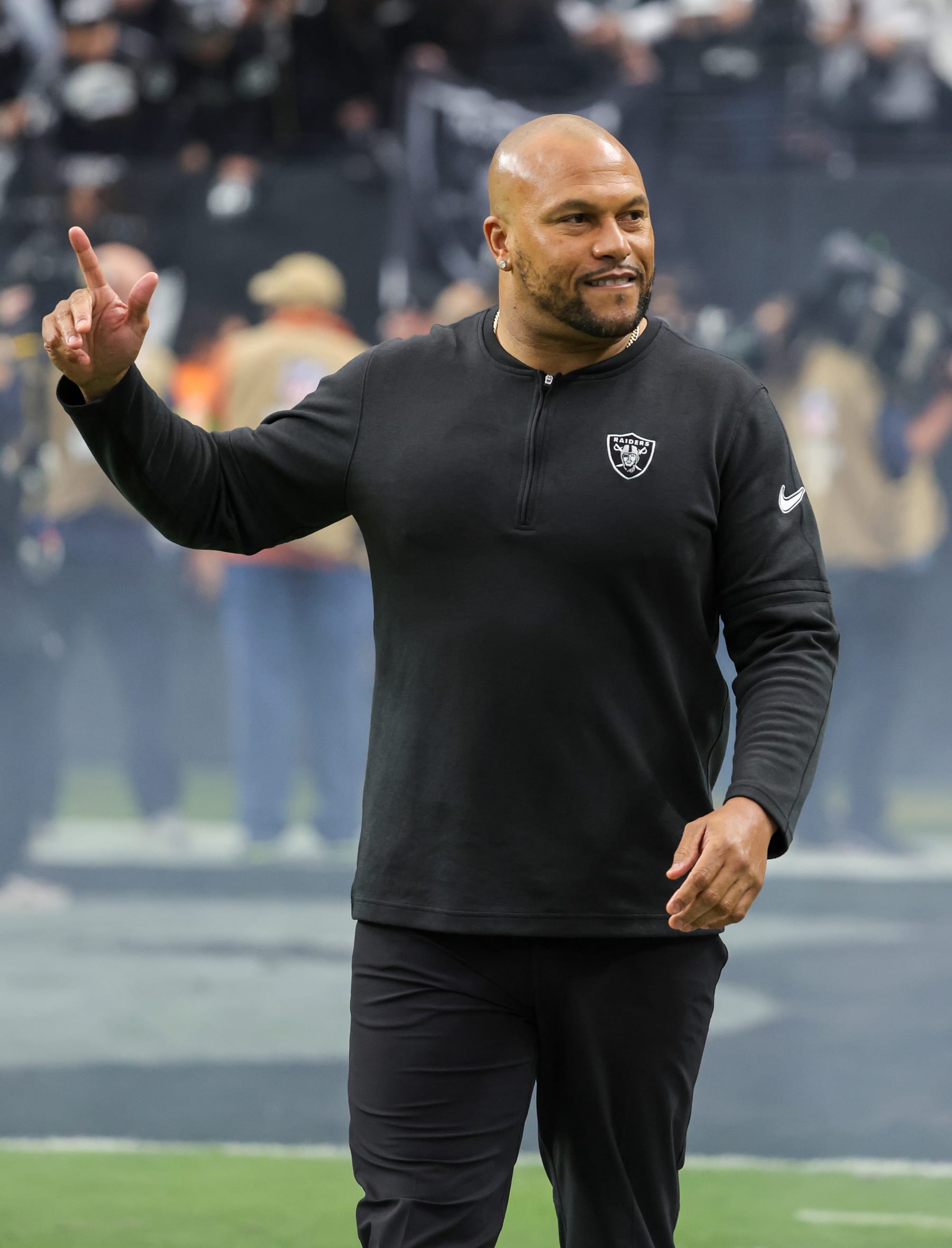 LAS VEGAS, NEVADA - JANUARY 07: Interim head coach Antonio Pierce of the Las Vegas Raiders walks on the field for warmups before a game against the Denver Broncos at Allegiant Stadium on January 07, 2024 in Las Vegas, Nevada. The Raiders defeated the Broncos 27-14. (Photo by Ethan Miller/Getty Images)