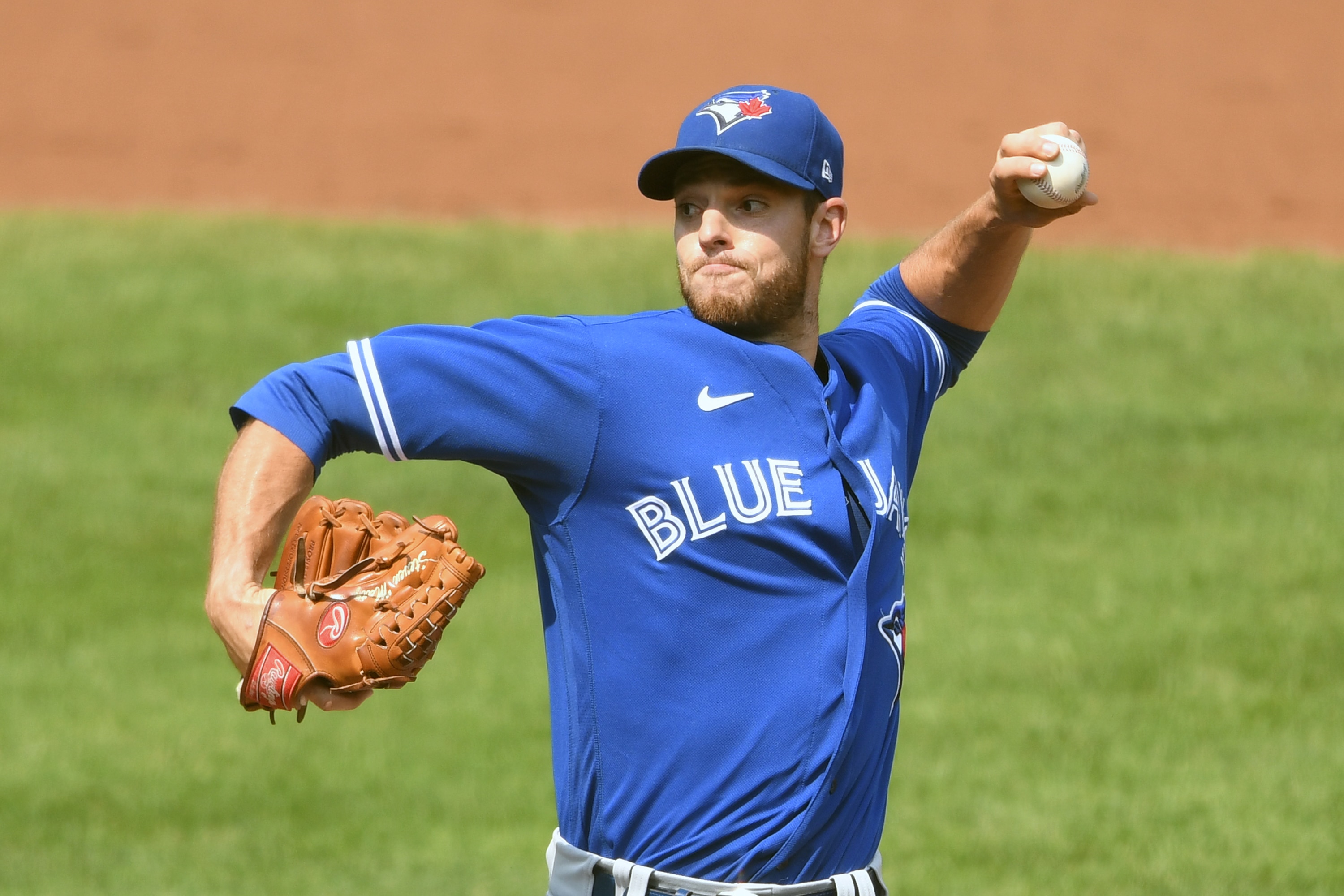 BALTIMORE, MD - SEPTEMBER 12:  Steven Matz #22 of the Toronto Blue Jays pitches during a baseball game against the Baltimore Orioles at Oriole Park at Camden Yards on September 12, 2021 in Baltimore, Maryland.  (Photo by Mitchell Layton/Getty Images)