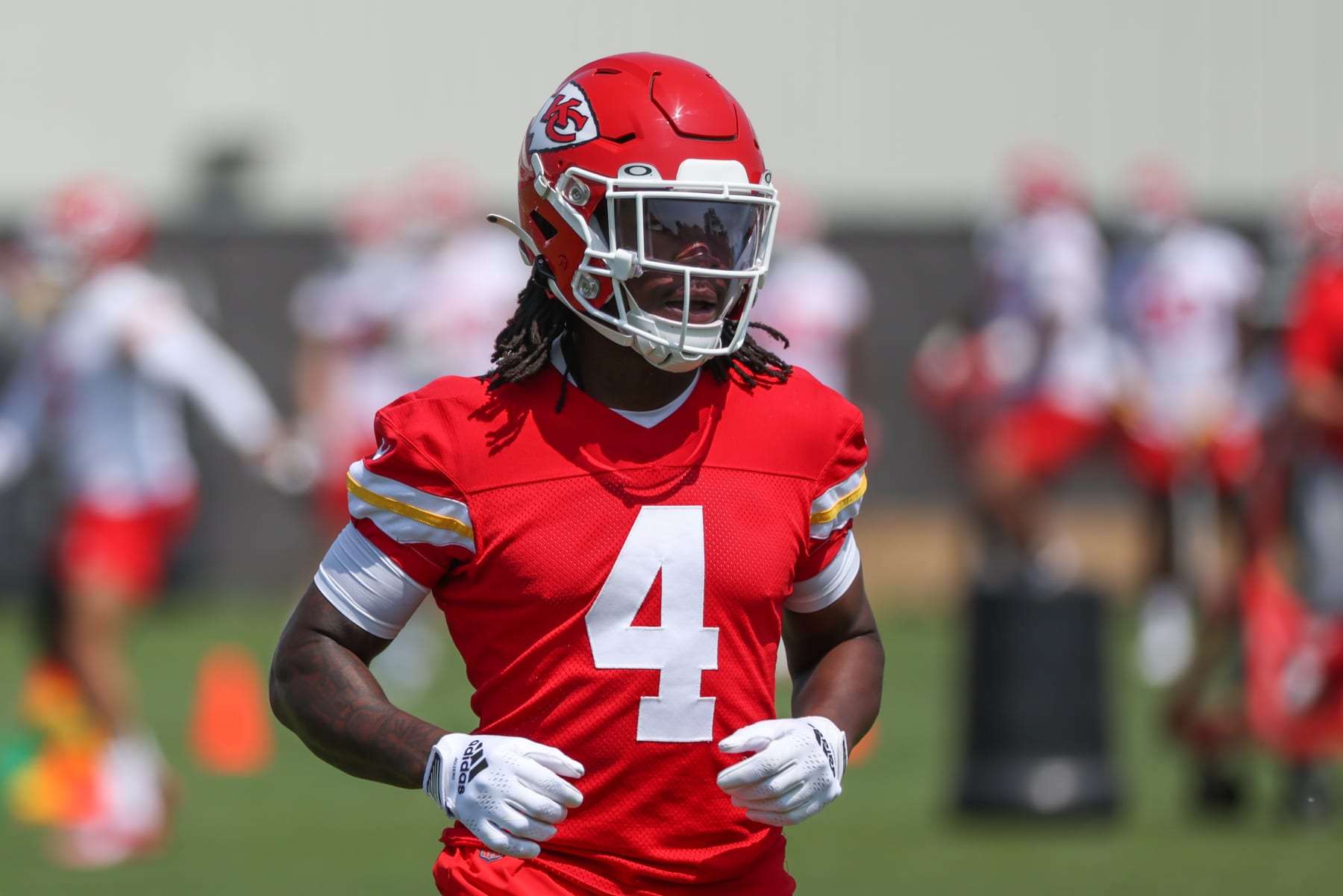 KANSAS CITY, MO - MAY 24: Kansas City Chiefs wide receiver Rashee Rice (4) during OTA's on May 24, 2023 at the Chief's Training Facility in Kansas City, MO. (Photo by Scott Winters/Icon Sportswire via Getty Images)