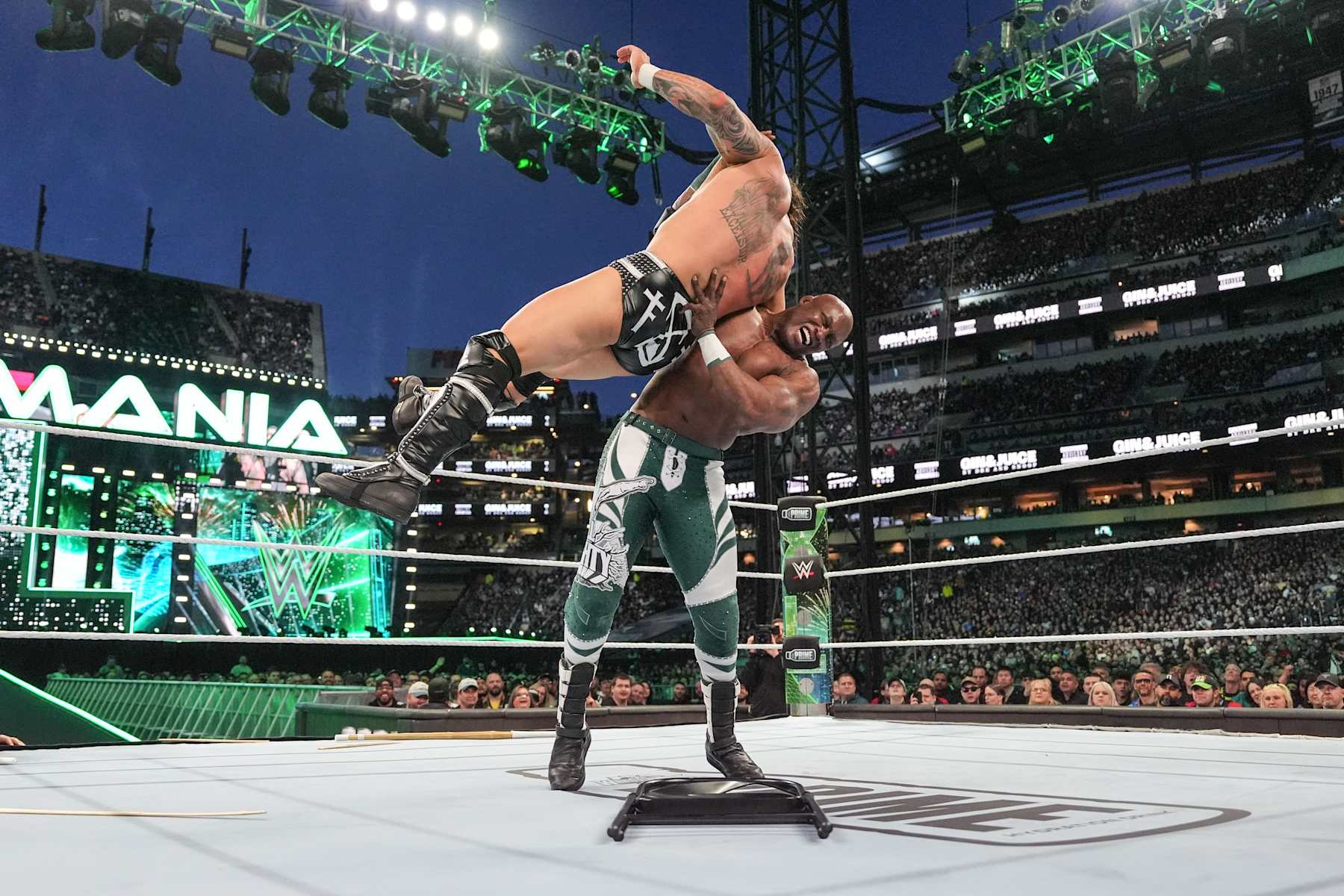PHILADELPHIA, PENNSYLVANIA - APRIL 07: Bobby Lashley (R) in action against Karrion Kross during Night Two of WrestleMania 40 at Lincoln Financial Field on April 7, 2024 in Philadelphia, Pennsylvania. (Photo by WWE/Getty Images)
