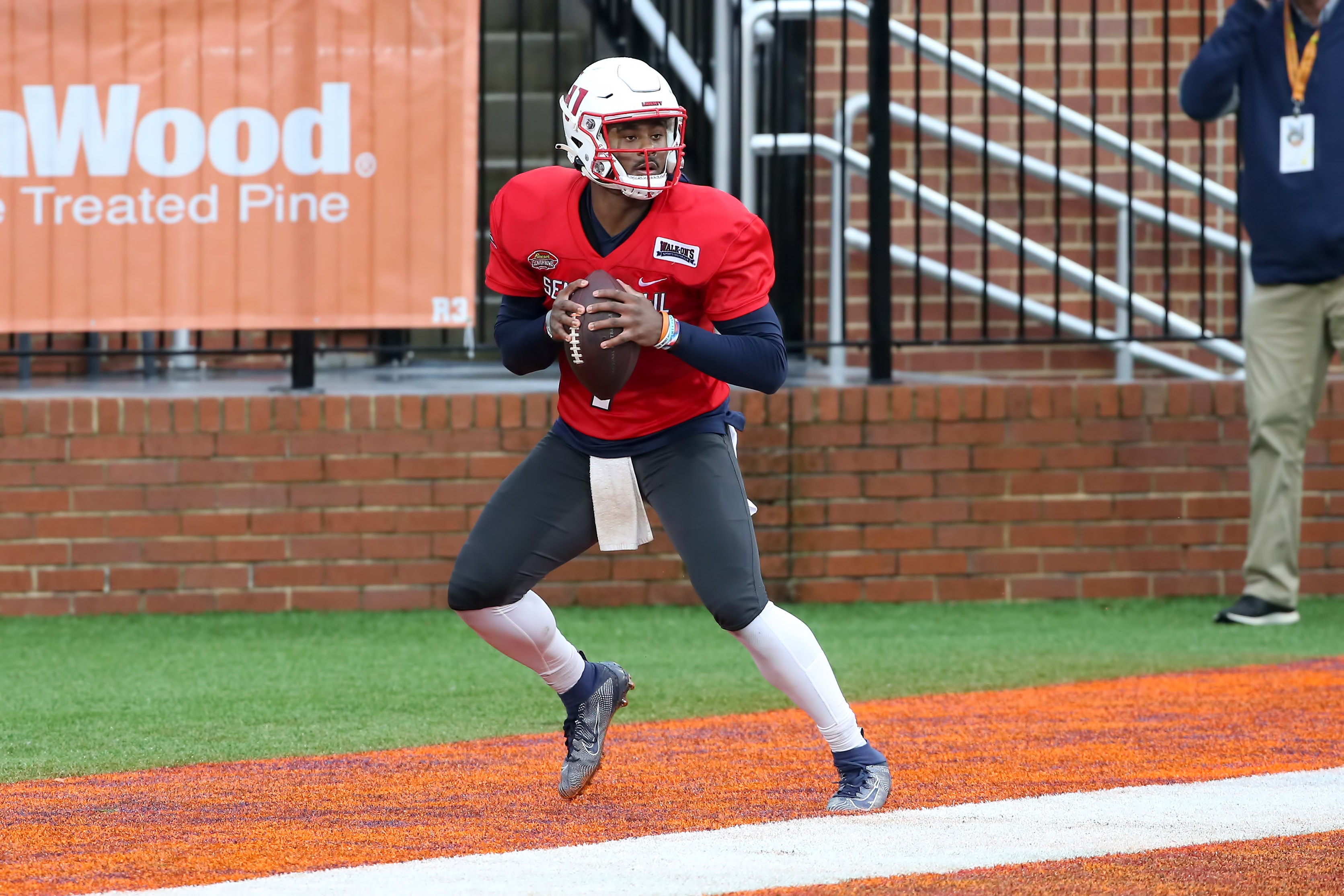 MOBILE, AL - FEBRUARY 02: American quarterback Malik Willis of Liberty (7) during the Reese's Senior Bowl practice session on February 2, 2002 at Hancock Whitney Stadium in Mobile, Alabama.  (Photo by Michael Wade/Icon Sportswire via Getty Images)