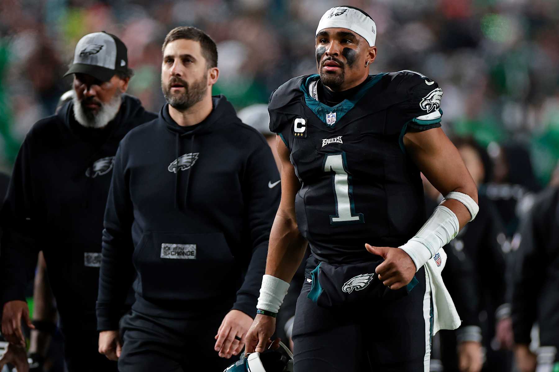 PHILADELPHIA, PENNSYLVANIA - DECEMBER 25: Philadelphia Eagles head coach Nick Sirianni and Jalen Hurts #1 of the Philadelphia Eagles run off the field against the New York Giants at Lincoln Financial Field on December 25, 2023 in Philadelphia, Pennsylvania. (Photo by Adam Hunger/Getty Images) PHILADELPHIA, PENNSYLVANIA - DECEMBER 25: Philadelphia Eagles head coach Nick Sirianni and Jalen Hurts #1 of the Philadelphia Eagles run off the field against the New York Giants at Lincoln Financial Field on December 25, 2023 in Philadelphia, Pennsylvania. (Photo by Adam Hunger/Getty Images)
